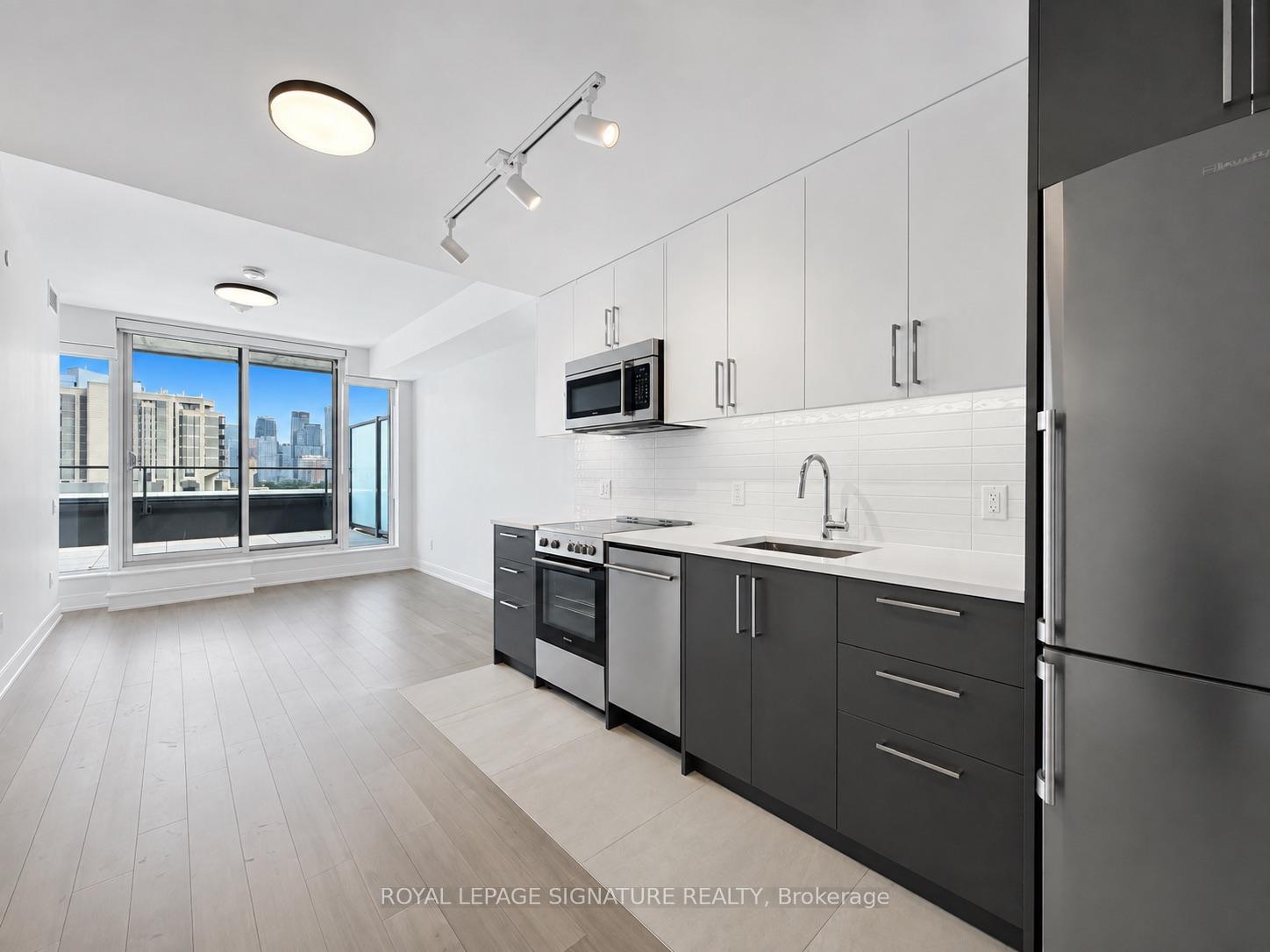 Photo of Unit 1005, 664 Spadina Avenue