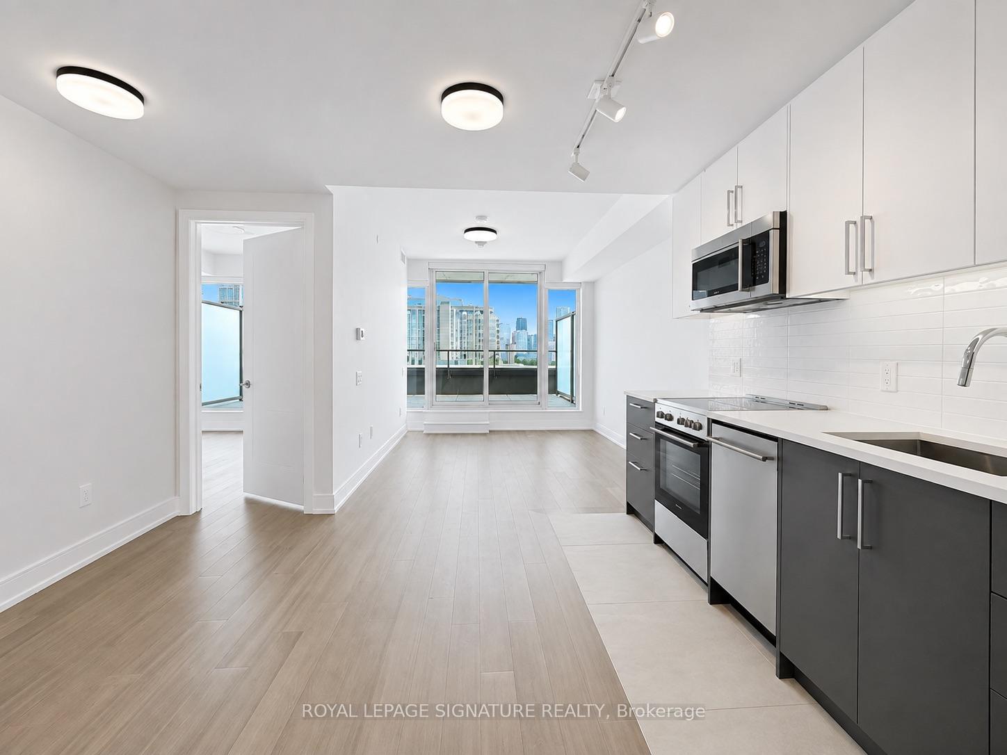 Photo 2 of Unit 1005, 664 Spadina Avenue, Toronto, University — HOMEH