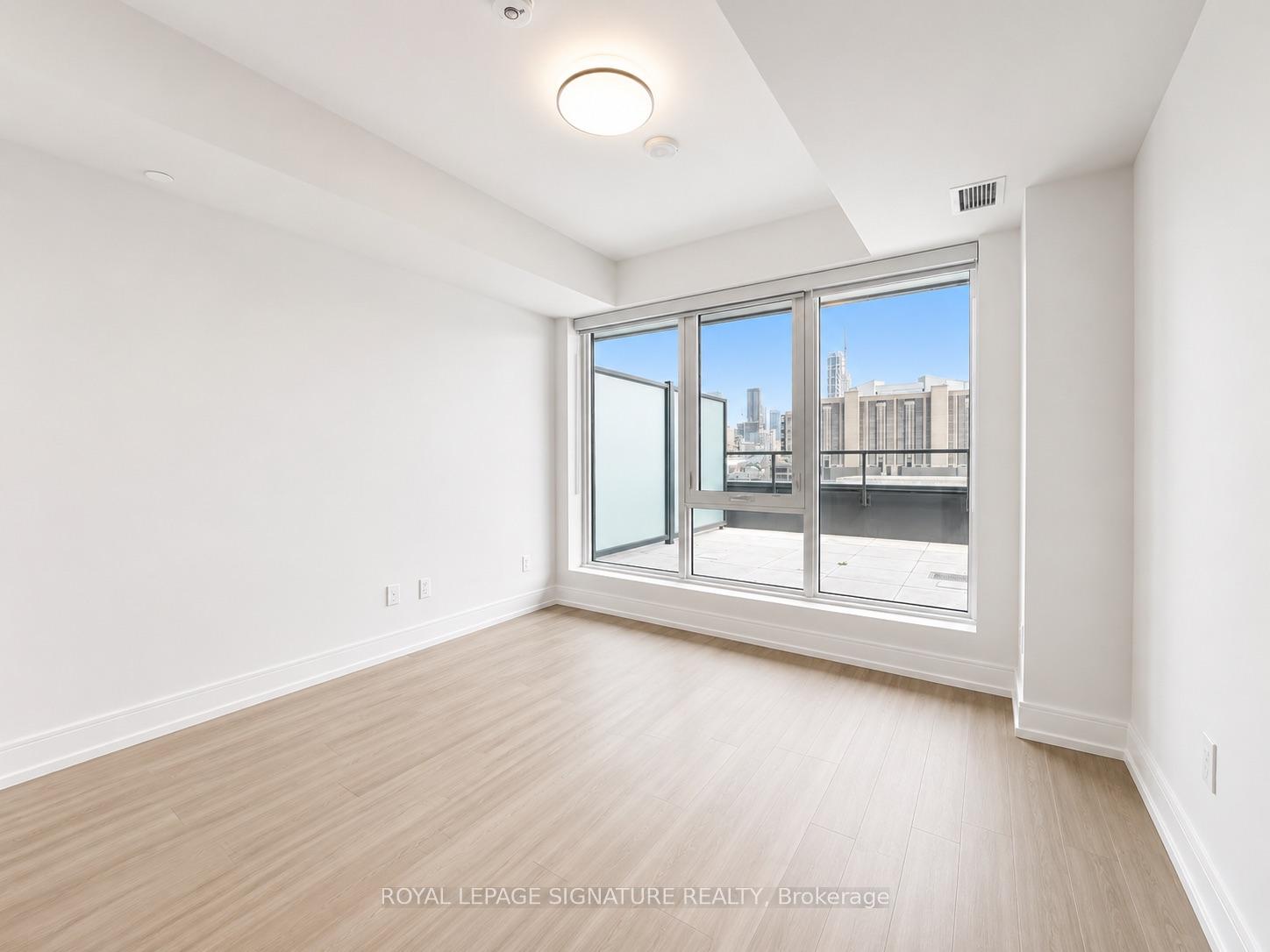 Photo 13 of Unit 1005, 664 Spadina Avenue, Toronto, University — HOMEH