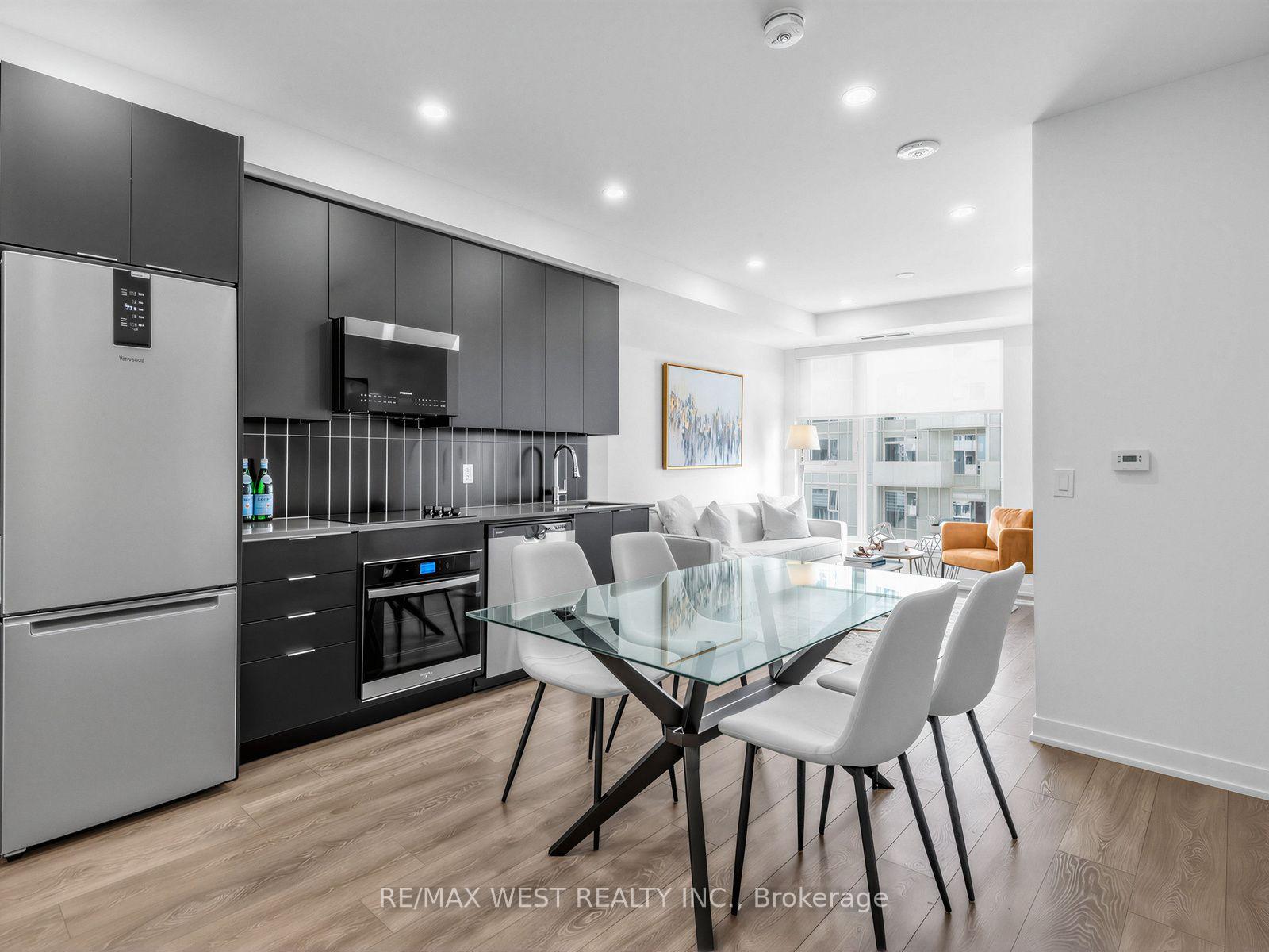 Photo 3 of Unit 1516, 10 Abeja Street, Vaughan, Concord — HOMEH