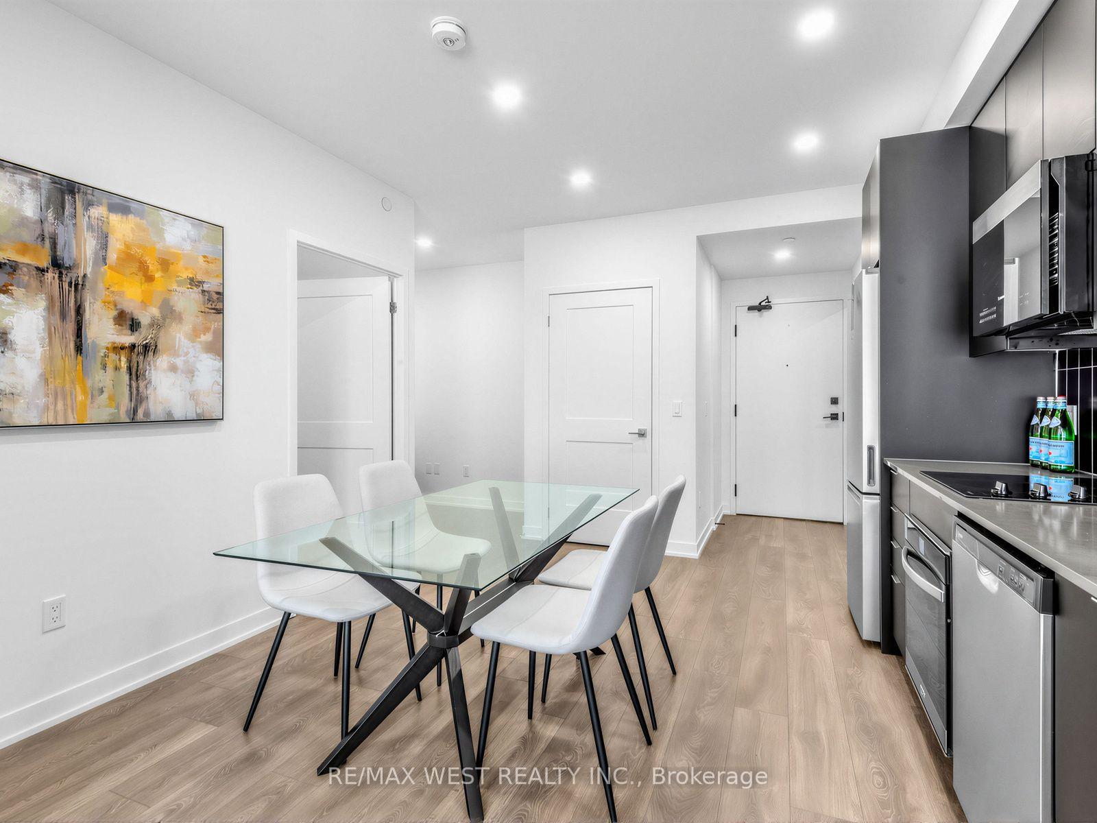 Photo 4 of Unit 1516, 10 Abeja Street, Vaughan, Concord — HOMEH