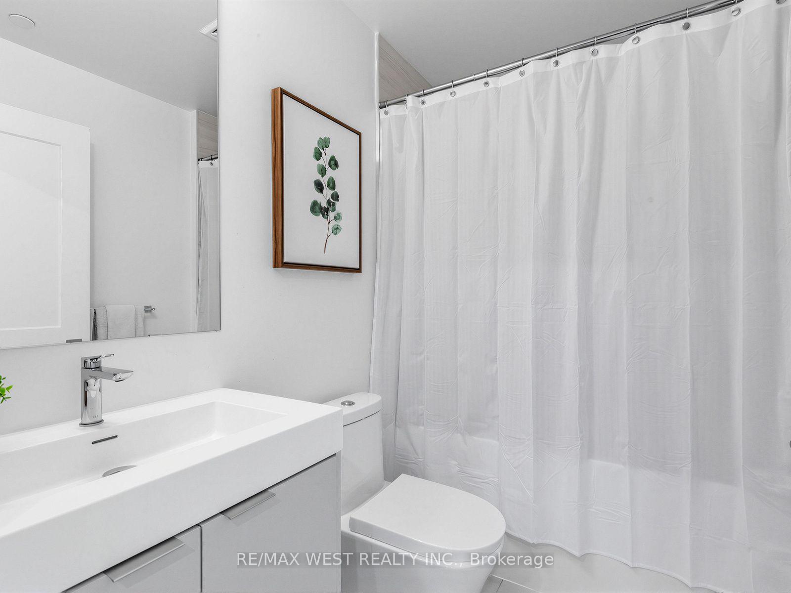 Photo 6 of Unit 1516, 10 Abeja Street, Vaughan, Concord — HOMEH
