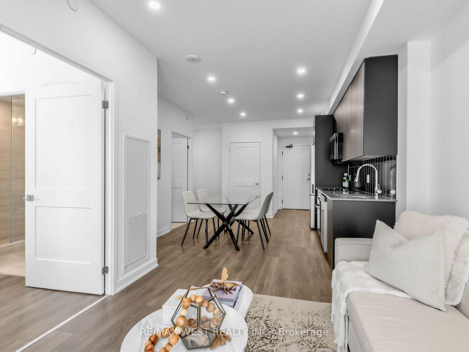 Photo 7 of Unit 1516, 10 Abeja Street, Vaughan, Concord — HOMEH