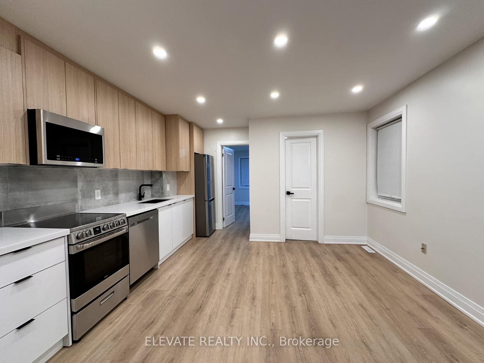 Photo 4 of 38 Lightbourn Avenue, Toronto, Dovercourt-Wallace Emerson-Junction — HOMEH