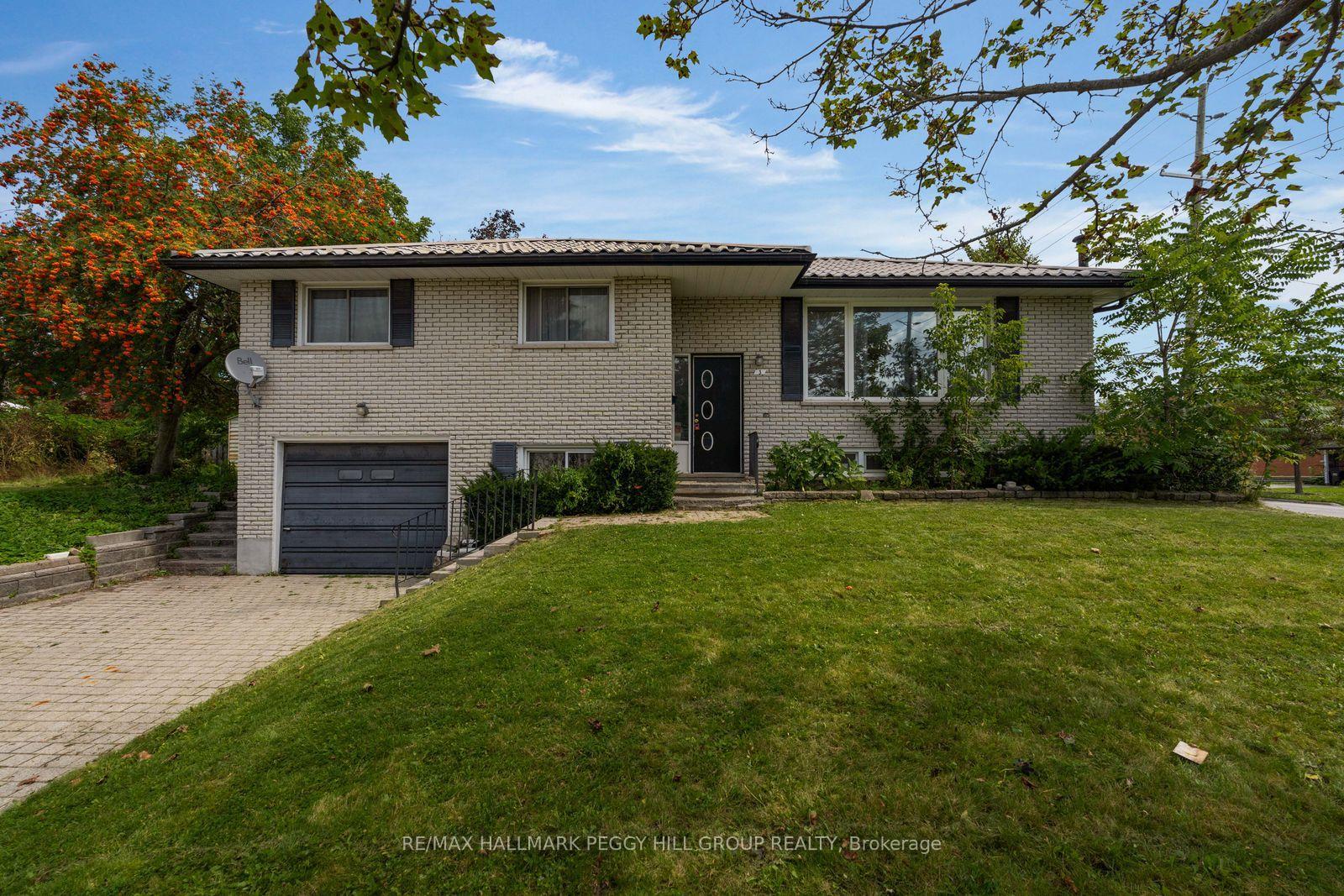 Photo 3 of 3 Blue Mound Drive, Barrie, Wellington — HOMEH