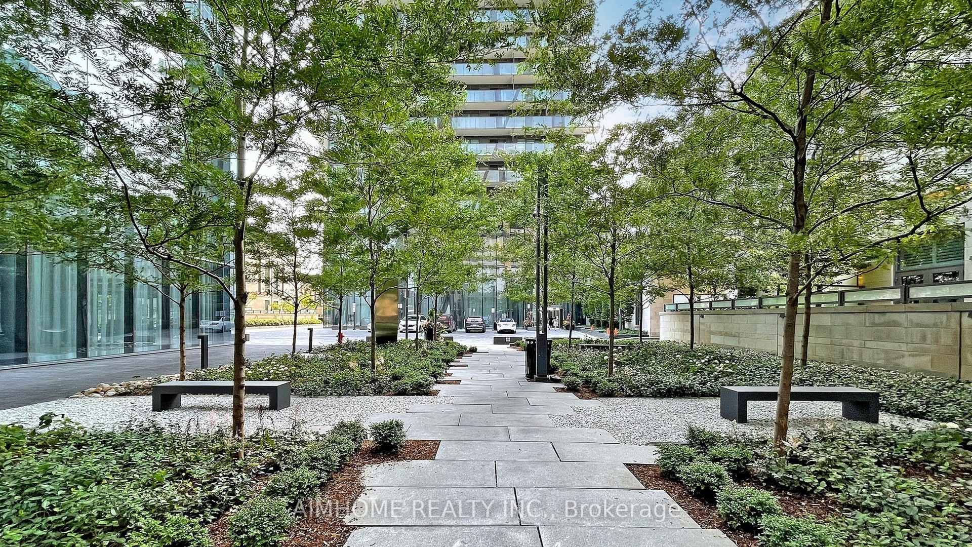 Photo 2 of Unit 4207, 1080 Bay Street, Toronto, Bay Street Corridor — HOMEH