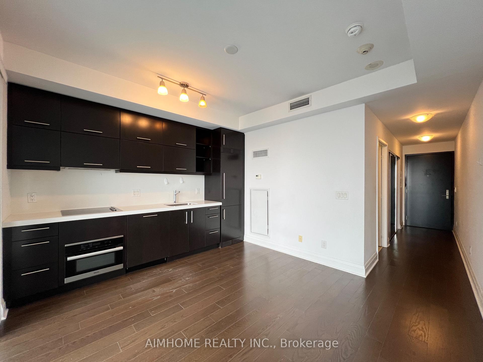 Photo 5 of Unit 4207, 1080 Bay Street, Toronto, Bay Street Corridor — HOMEH