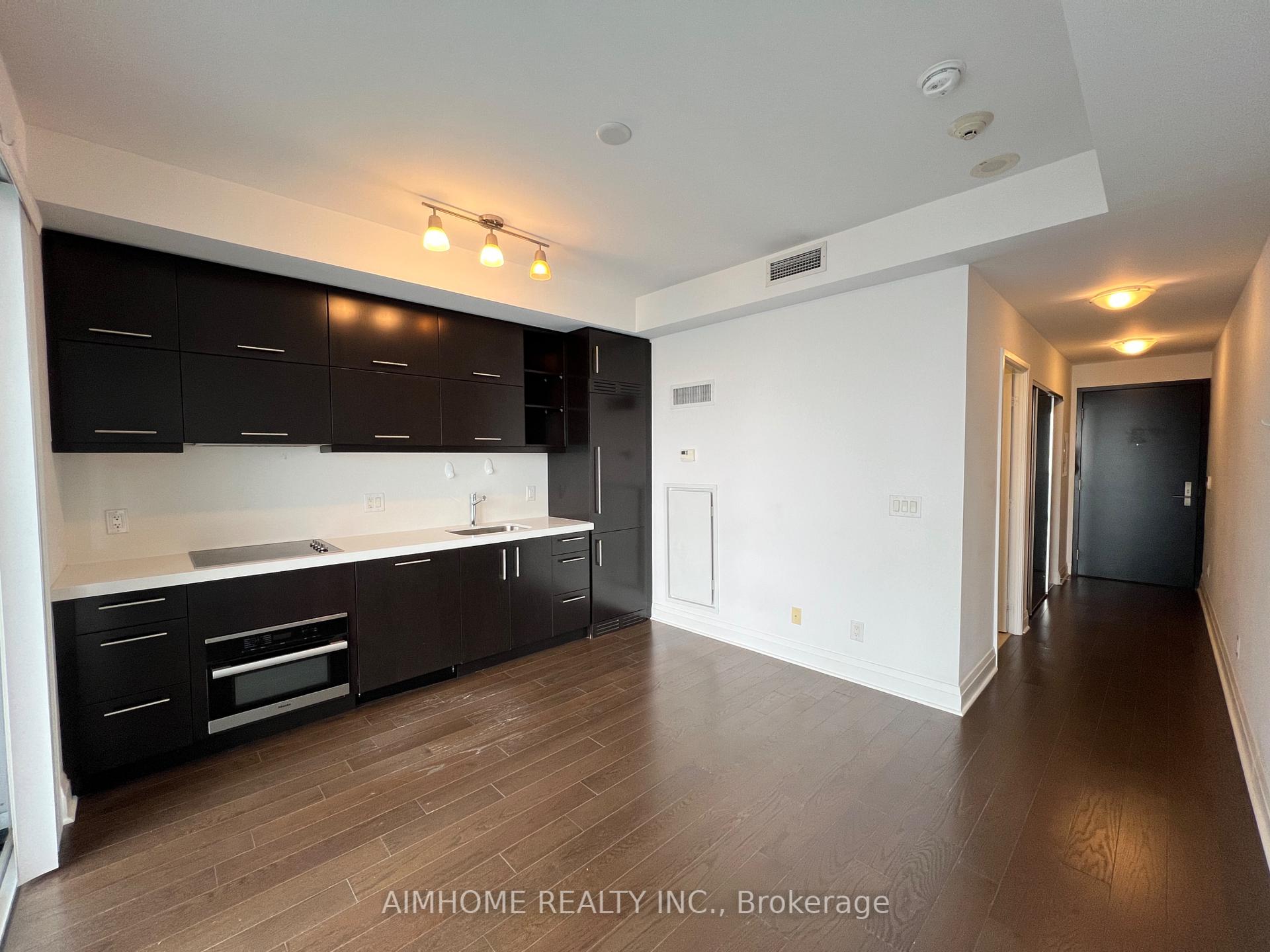 Photo 6 of Unit 4207, 1080 Bay Street, Toronto, Bay Street Corridor — HOMEH