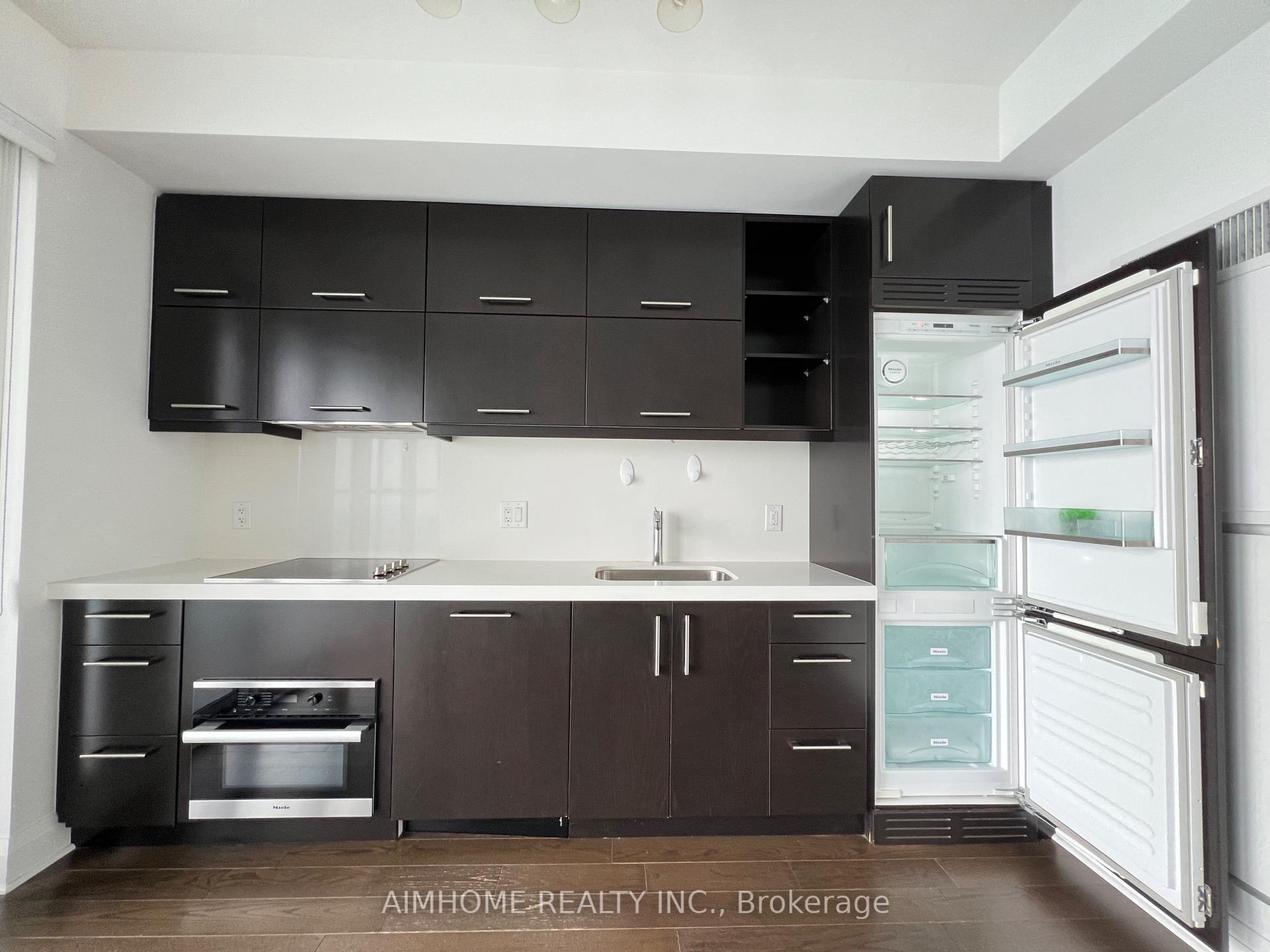 Photo 7 of Unit 4207, 1080 Bay Street, Toronto, Bay Street Corridor — HOMEH