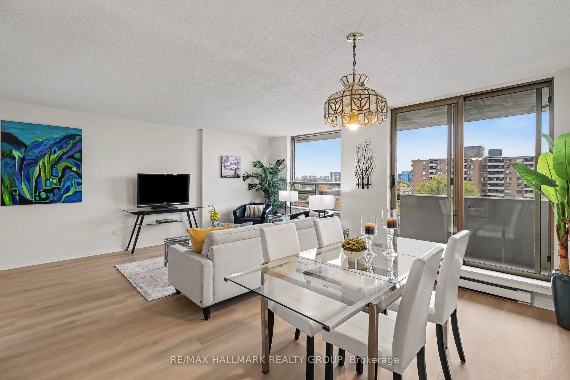 Photo 7 of Unit 902, 200 Lafontaine Avenue, Ottawa, Vanier — HOMEH