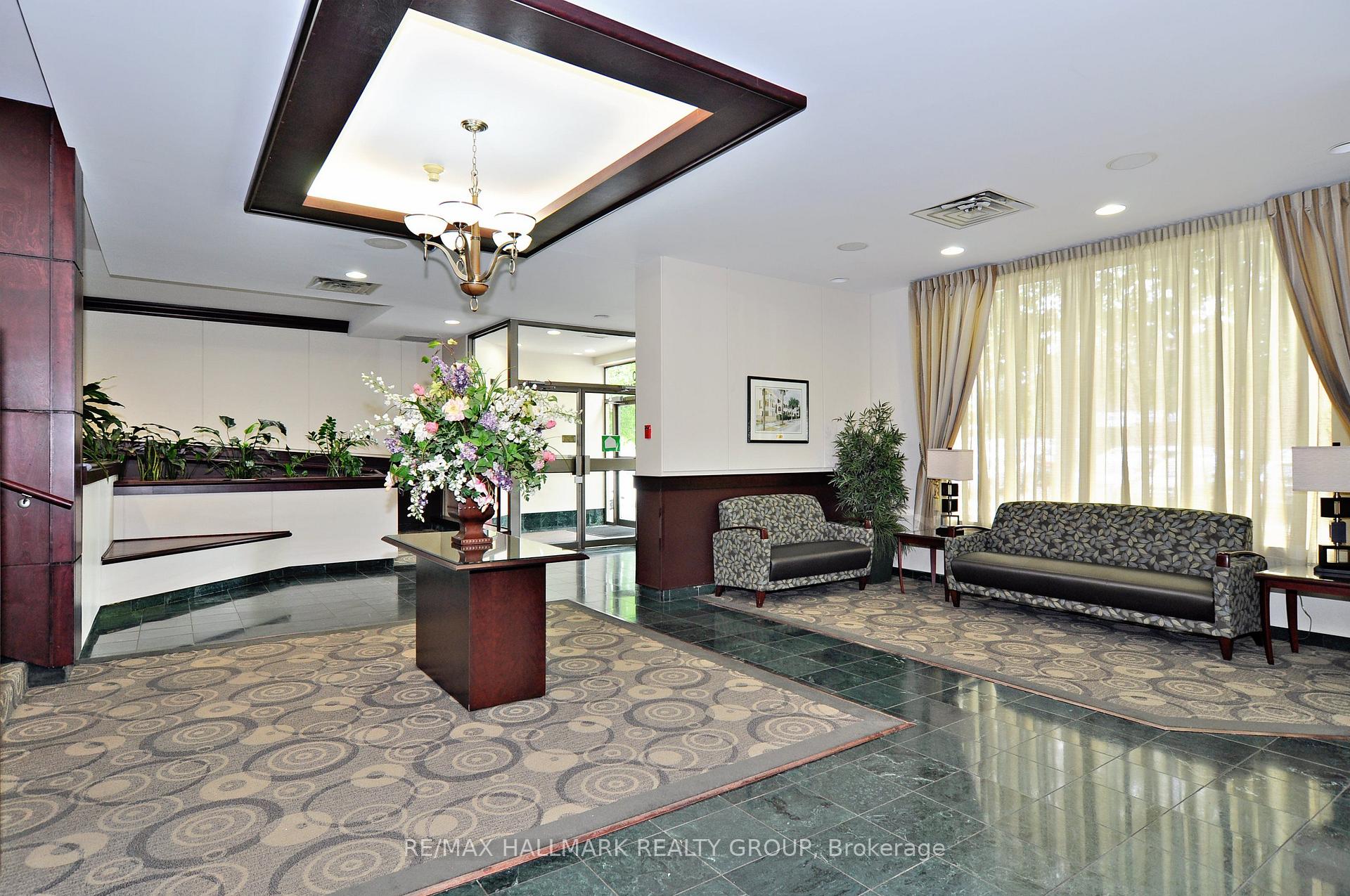 Photo 36 of Unit 902, 200 Lafontaine Avenue, Ottawa, Vanier — HOMEH