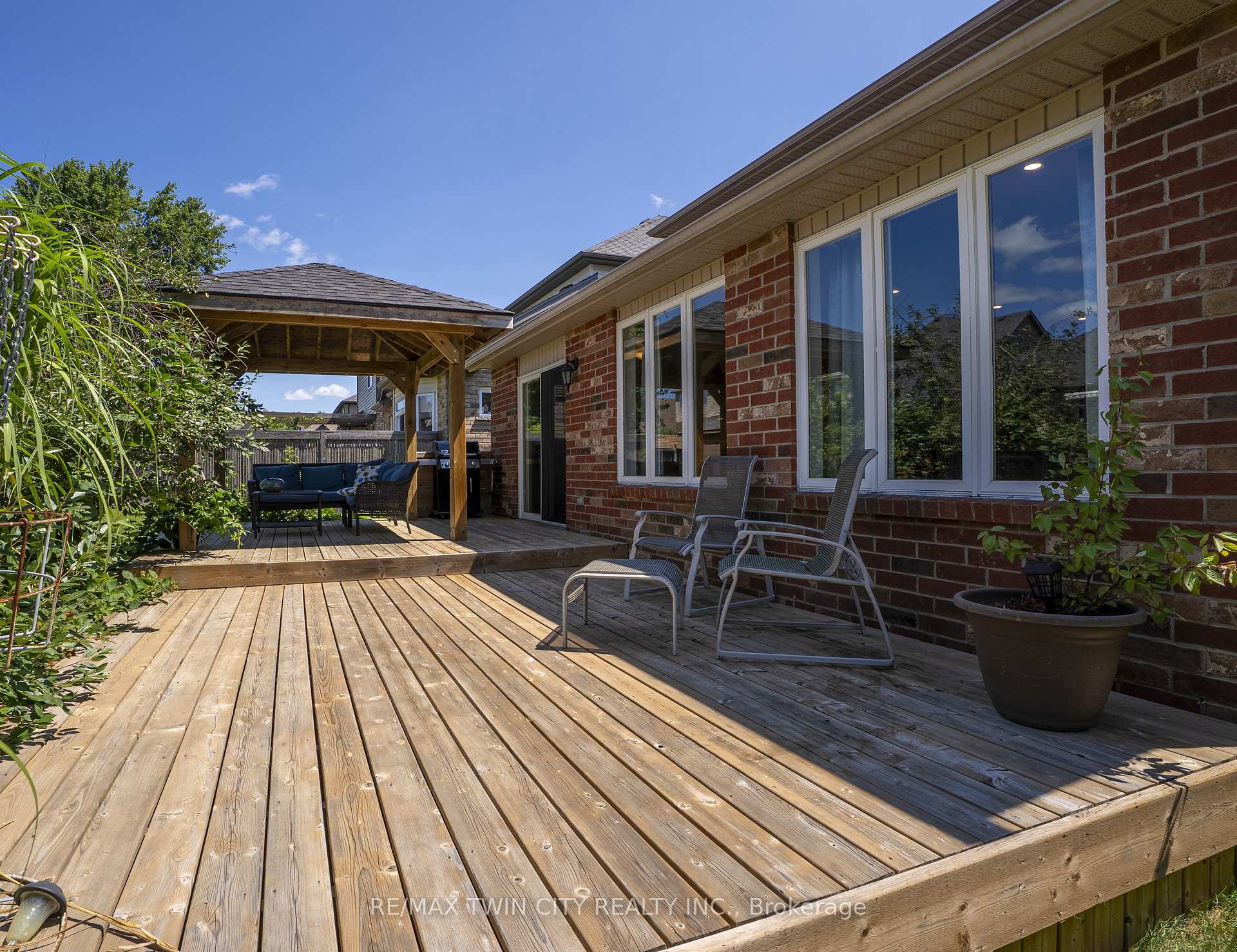Photo 5 of 24 Joseph Lichti Lane, Wilmot, Baden — HOMEH