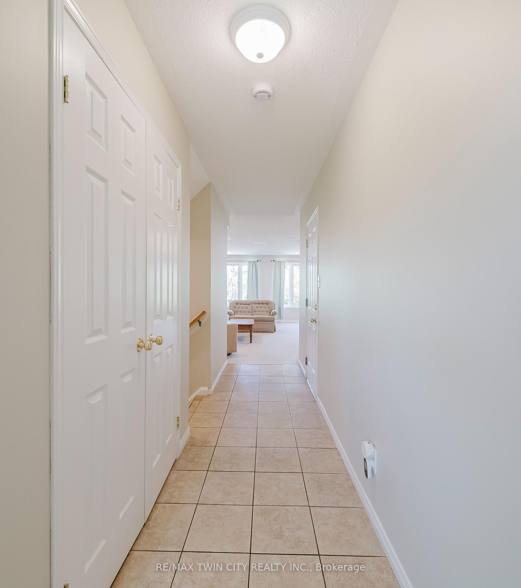Photo 7 of 24 Joseph Lichti Lane, Wilmot, Baden — HOMEH