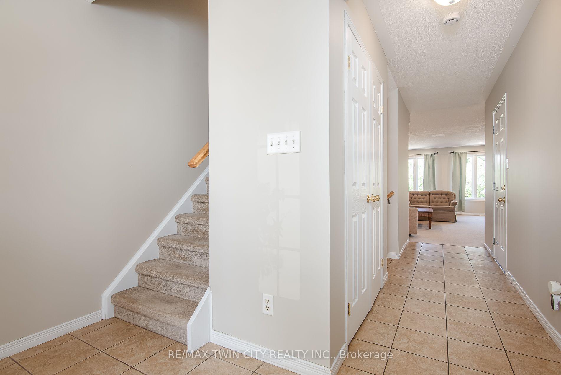 Photo 21 of 24 Joseph Lichti Lane, Wilmot, Baden — HOMEH