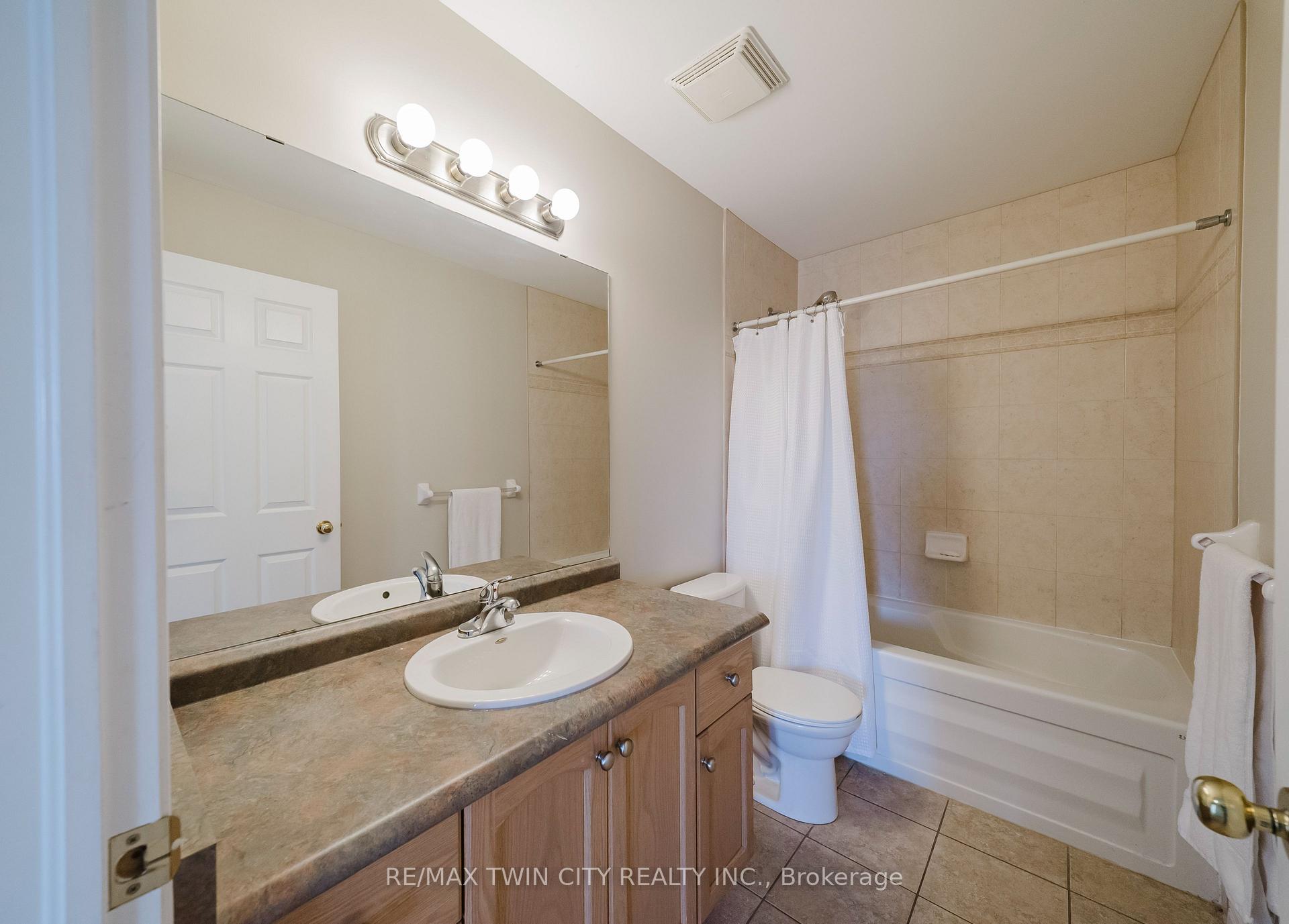 Photo 30 of 24 Joseph Lichti Lane, Wilmot, Baden — HOMEH