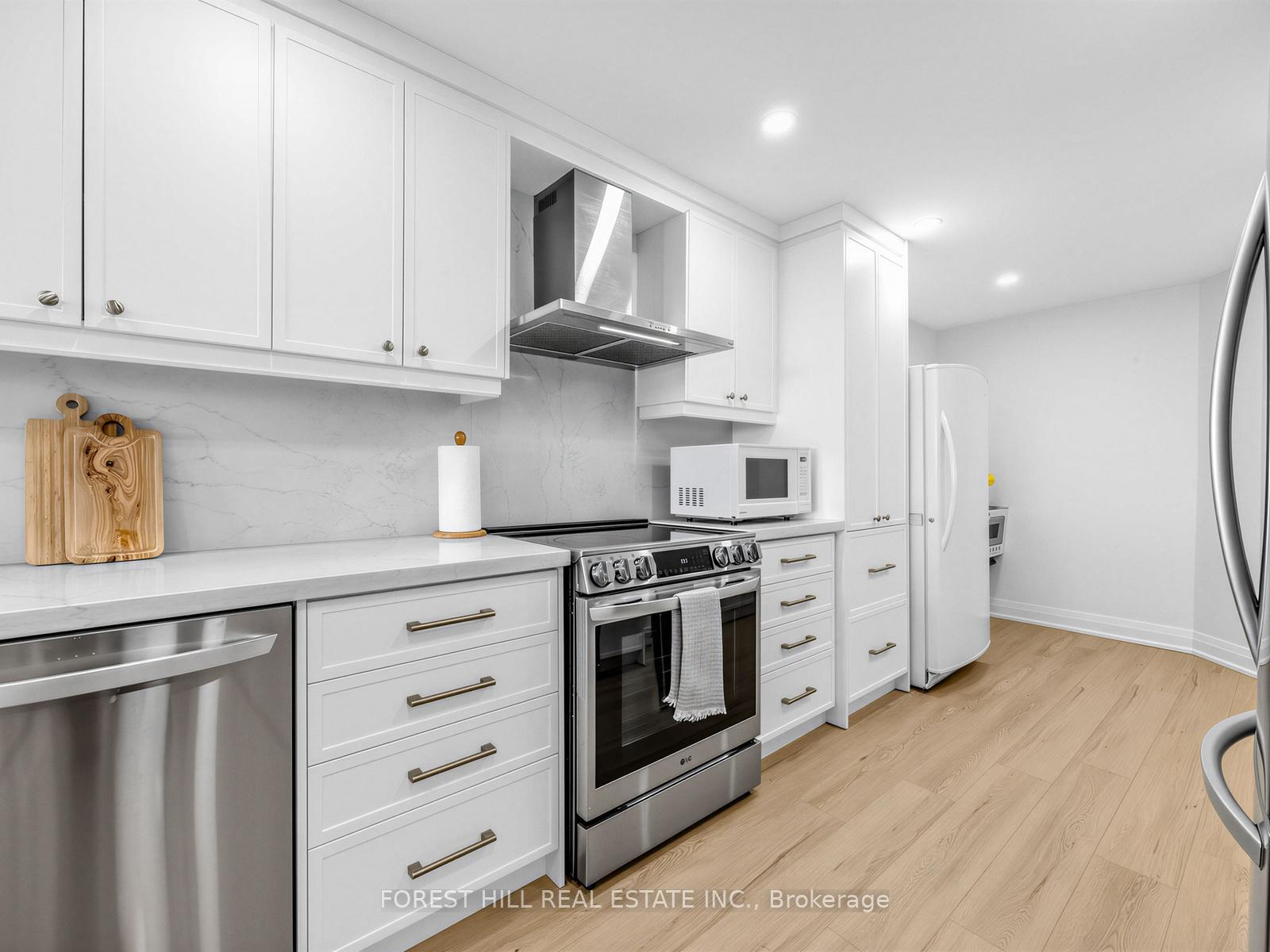 Photo 2 of Unit 1812, 236 Albion Road, Etobicoke, Elms-Old Rexdale — HOMEH