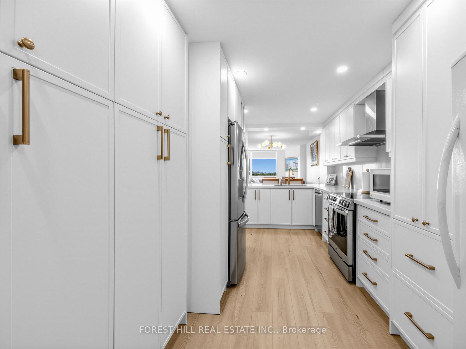 Photo 3 of Unit 1812, 236 Albion Road, Etobicoke, Elms-Old Rexdale — HOMEH