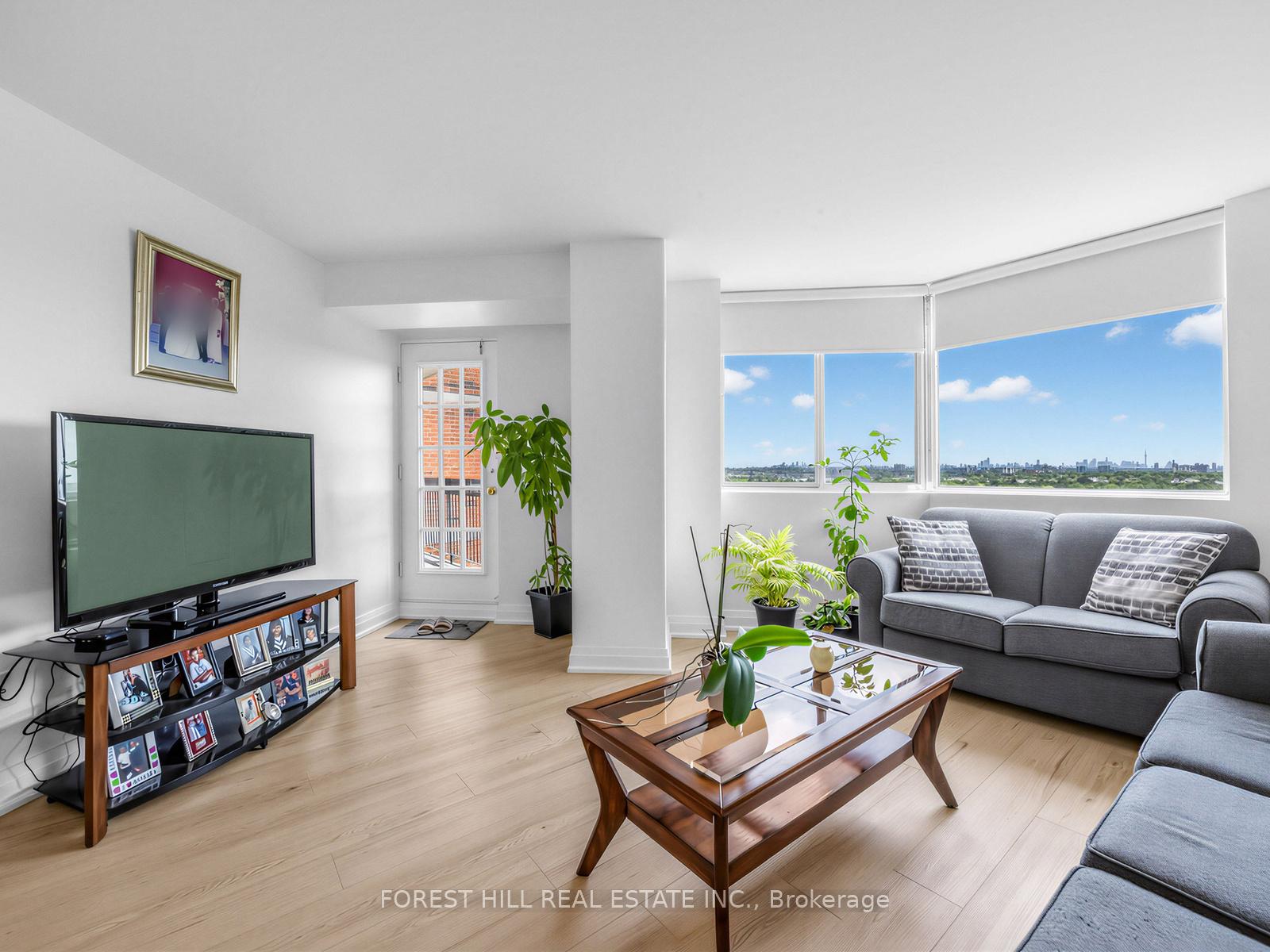 Photo 10 of Unit 1812, 236 Albion Road, Etobicoke, Elms-Old Rexdale — HOMEH