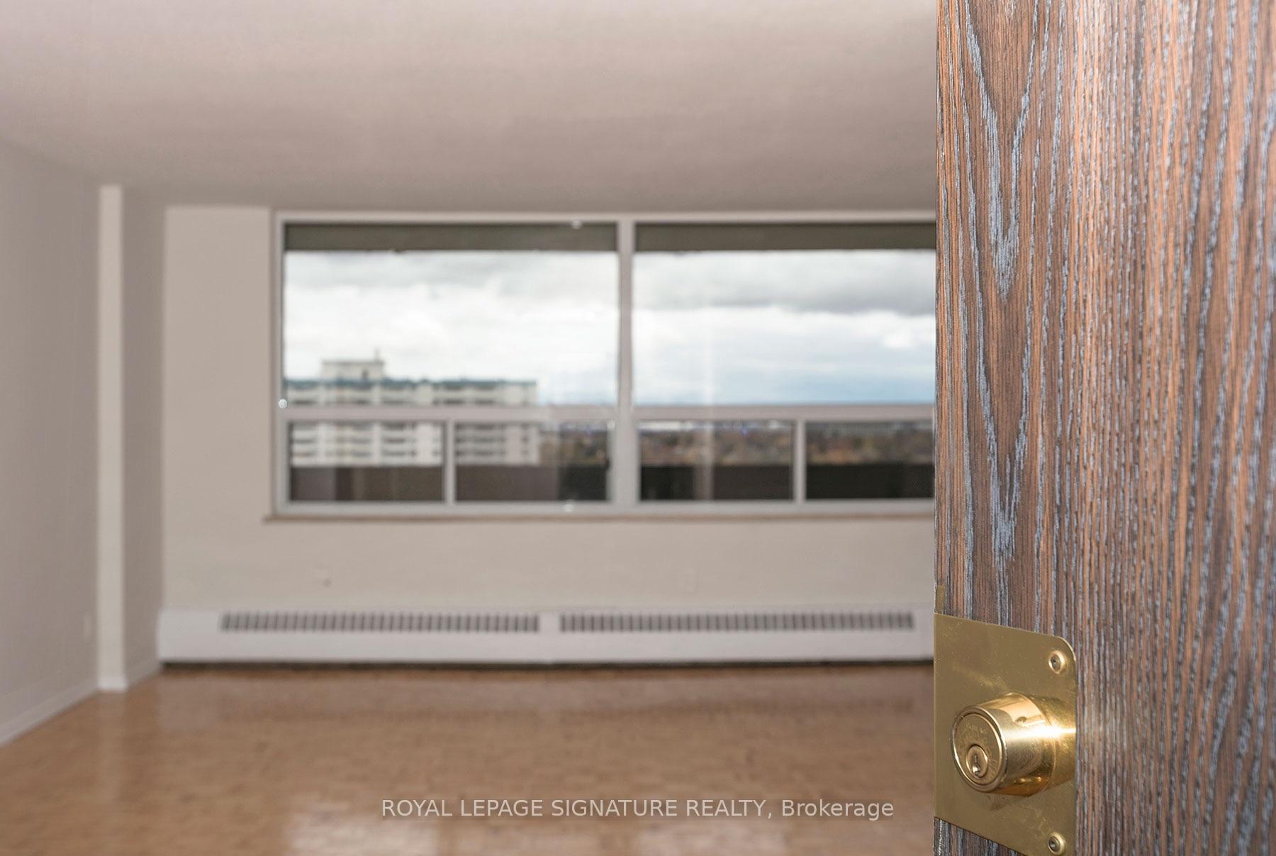 Photo 6 of Unit 511, 6200 Bathurst Street, North York, Westminster-Branson — HOMEH
