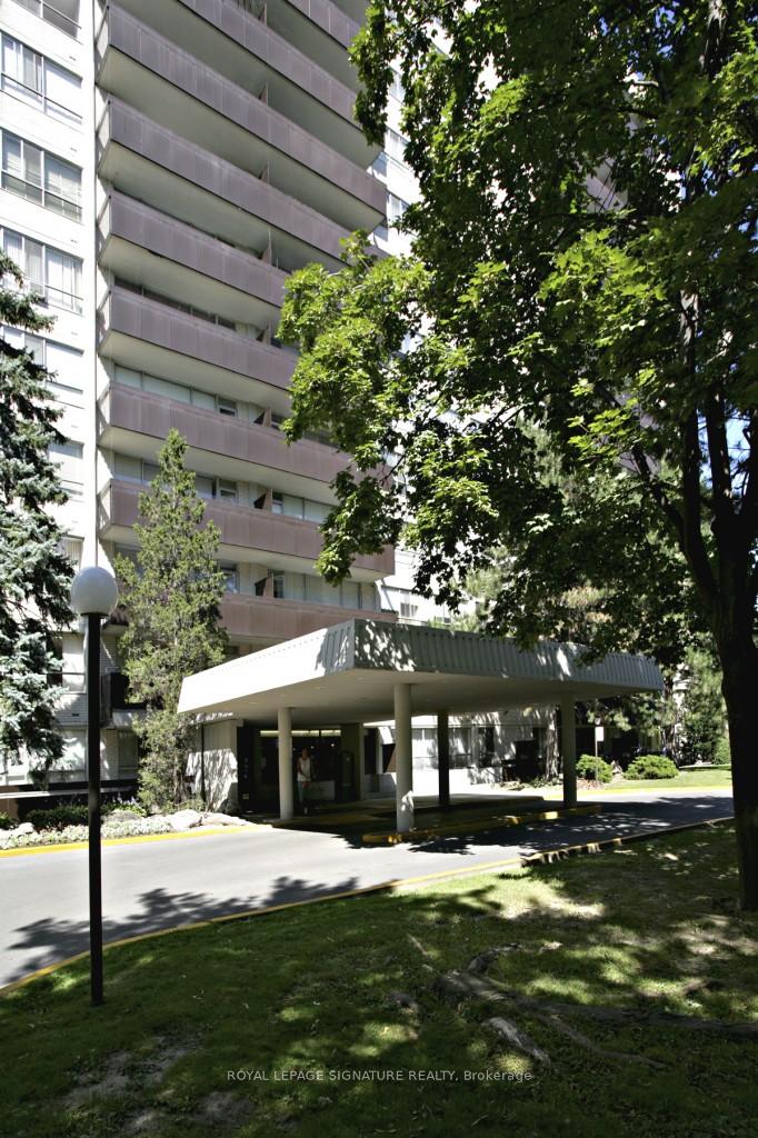 Photo 11 of Unit 511, 6200 Bathurst Street, North York, Westminster-Branson — HOMEH