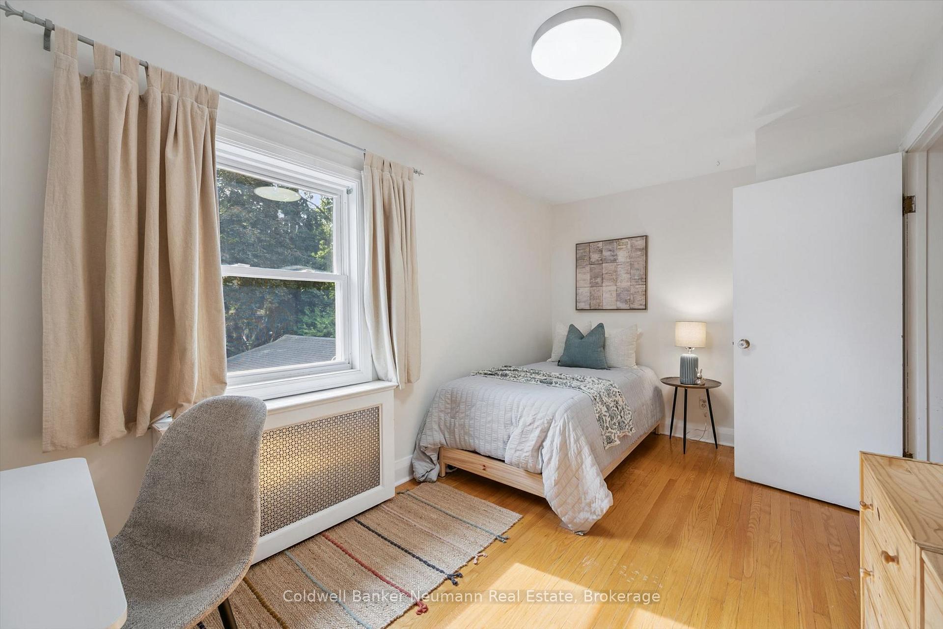 Photo 15 of 68 Albert Street, Guelph, Dovercliffe Park/Old University — HOMEH