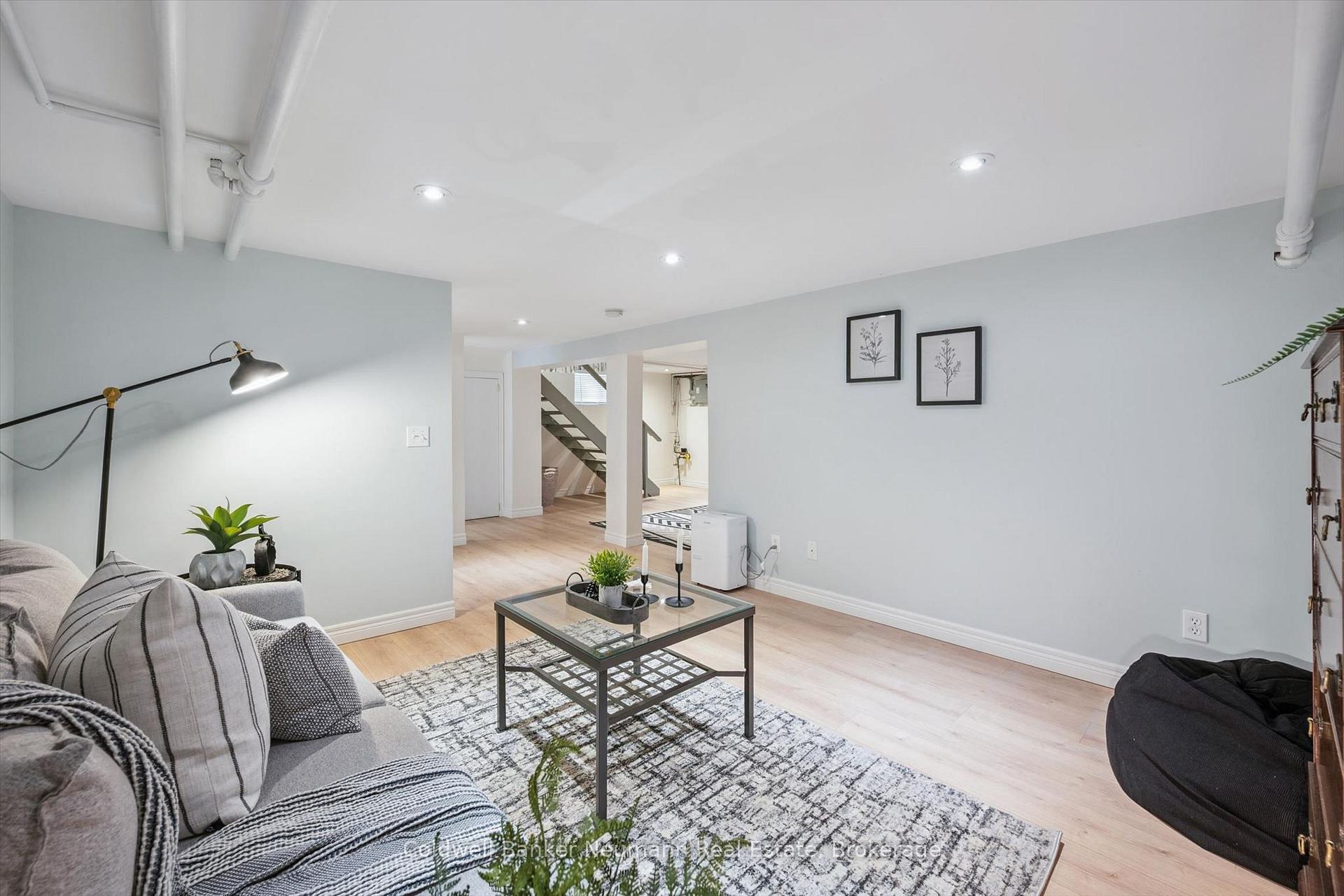 Photo 22 of 68 Albert Street, Guelph, Dovercliffe Park/Old University — HOMEH