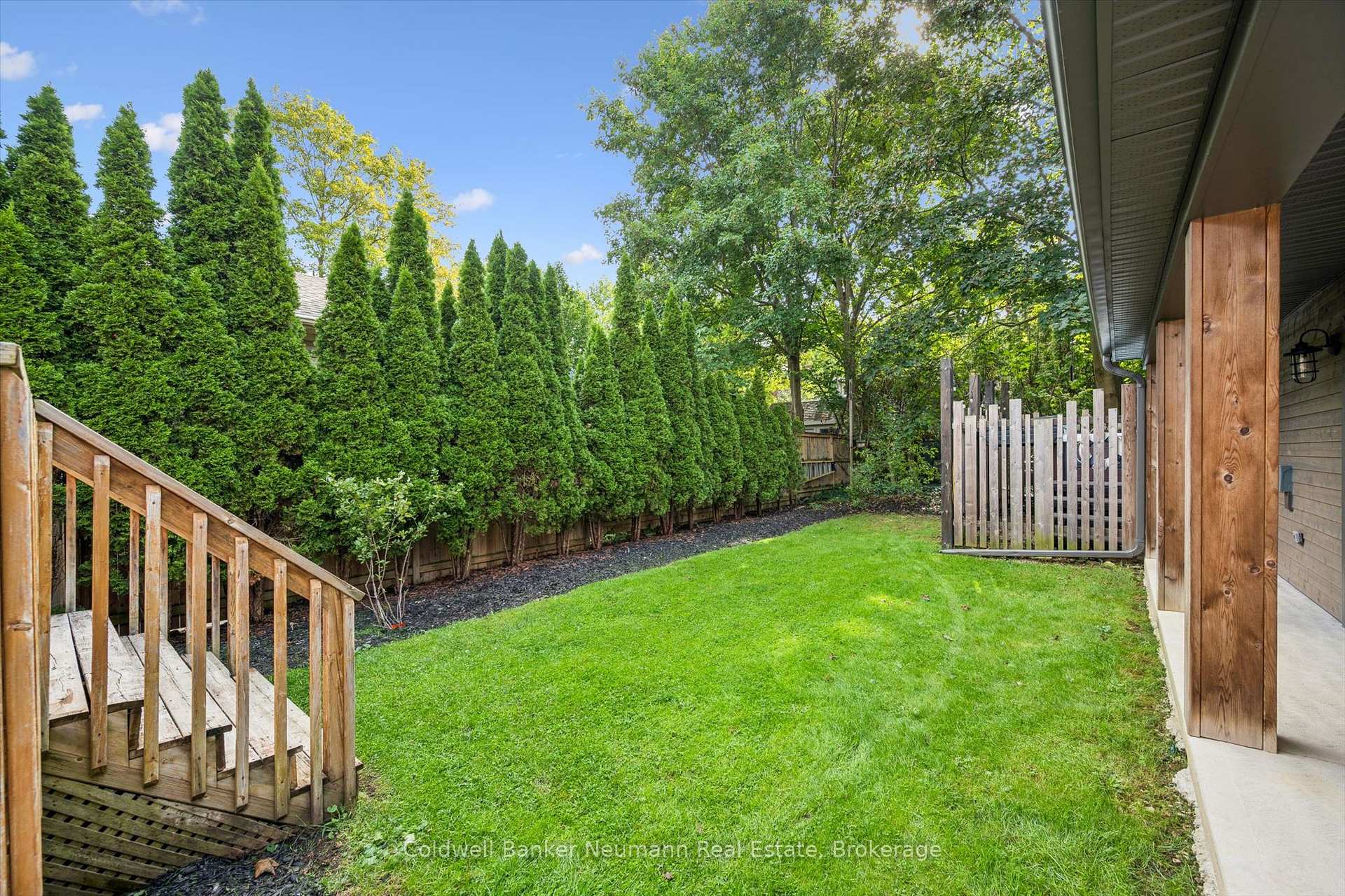 Photo 27 of 68 Albert Street, Guelph, Dovercliffe Park/Old University — HOMEH