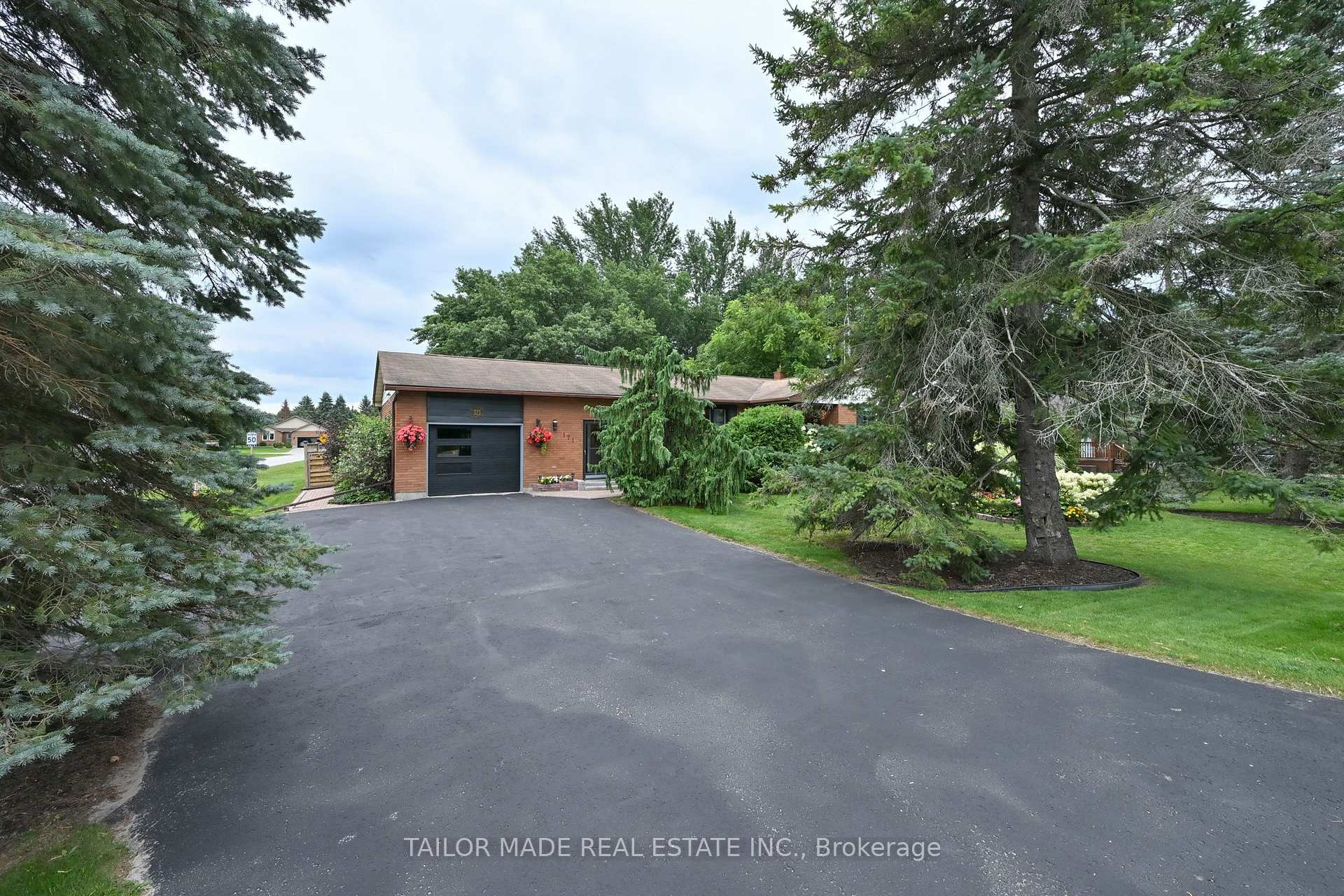 Photo 2 of 171 Murphy Road, Essa, Baxter — HOMEH