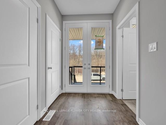 Photo 8 of 59 Superior Street, Welland, Dain City — HOMEH