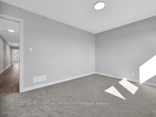 Photo 25 of 59 Superior Street, Welland, Dain City — HOMEH
