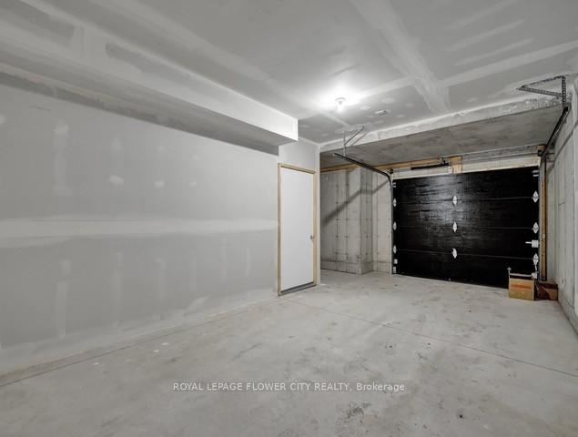 Photo 34 of 59 Superior Street, Welland, Dain City — HOMEH