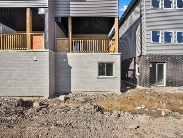 Photo 37 of 59 Superior Street, Welland, Dain City — HOMEH
