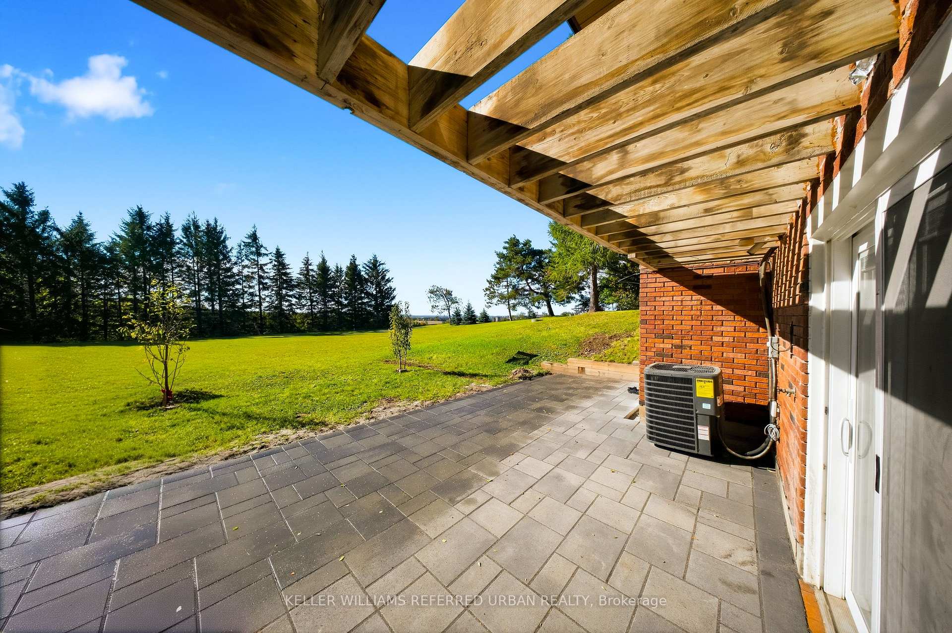 Photo 3 of Unit Basement, 2377 5th Line, Innisfil, Rural Innisfil — HOMEH