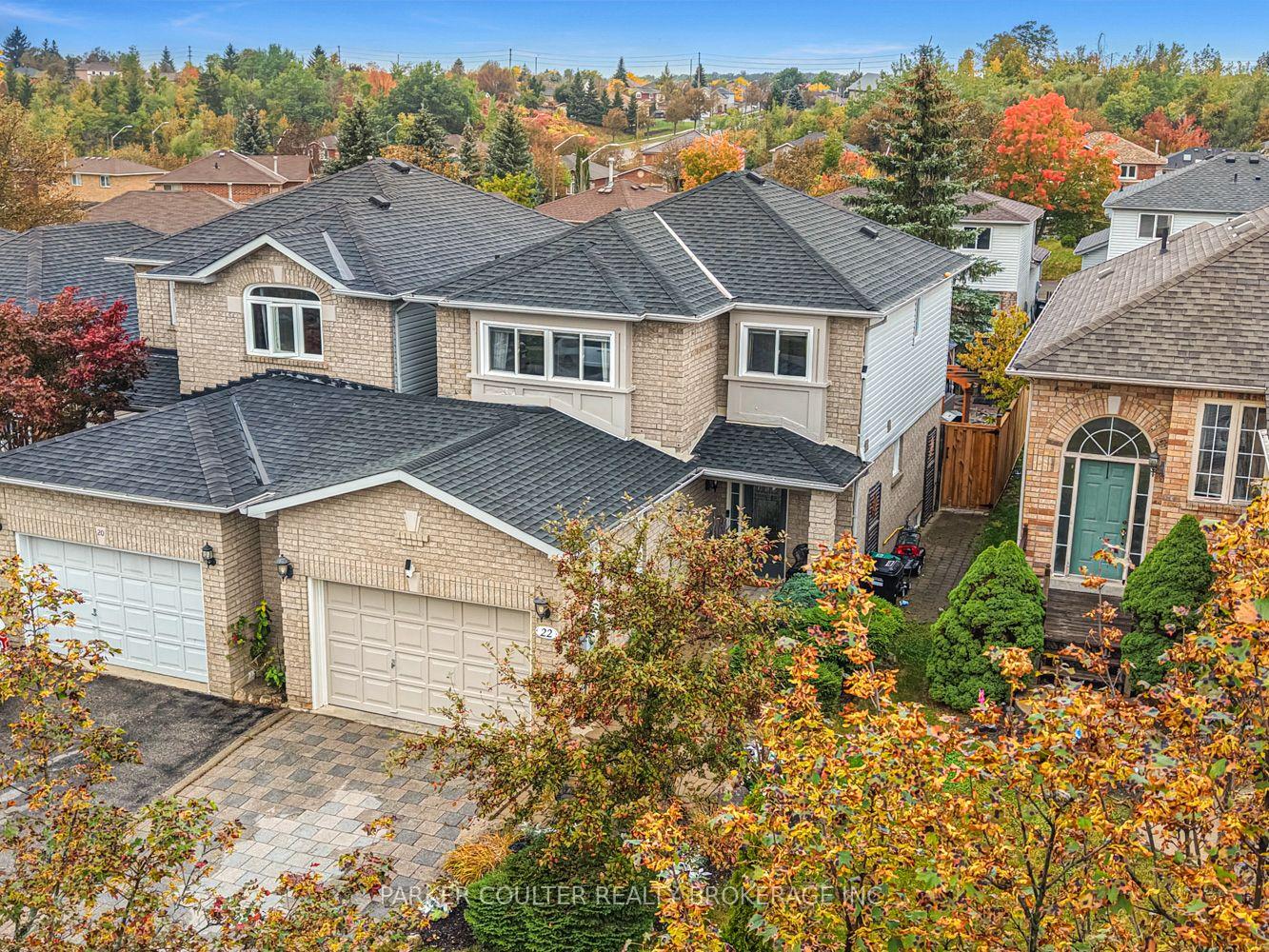 Photo 2 of 22 Athabaska Road, Barrie, Holly — HOMEH