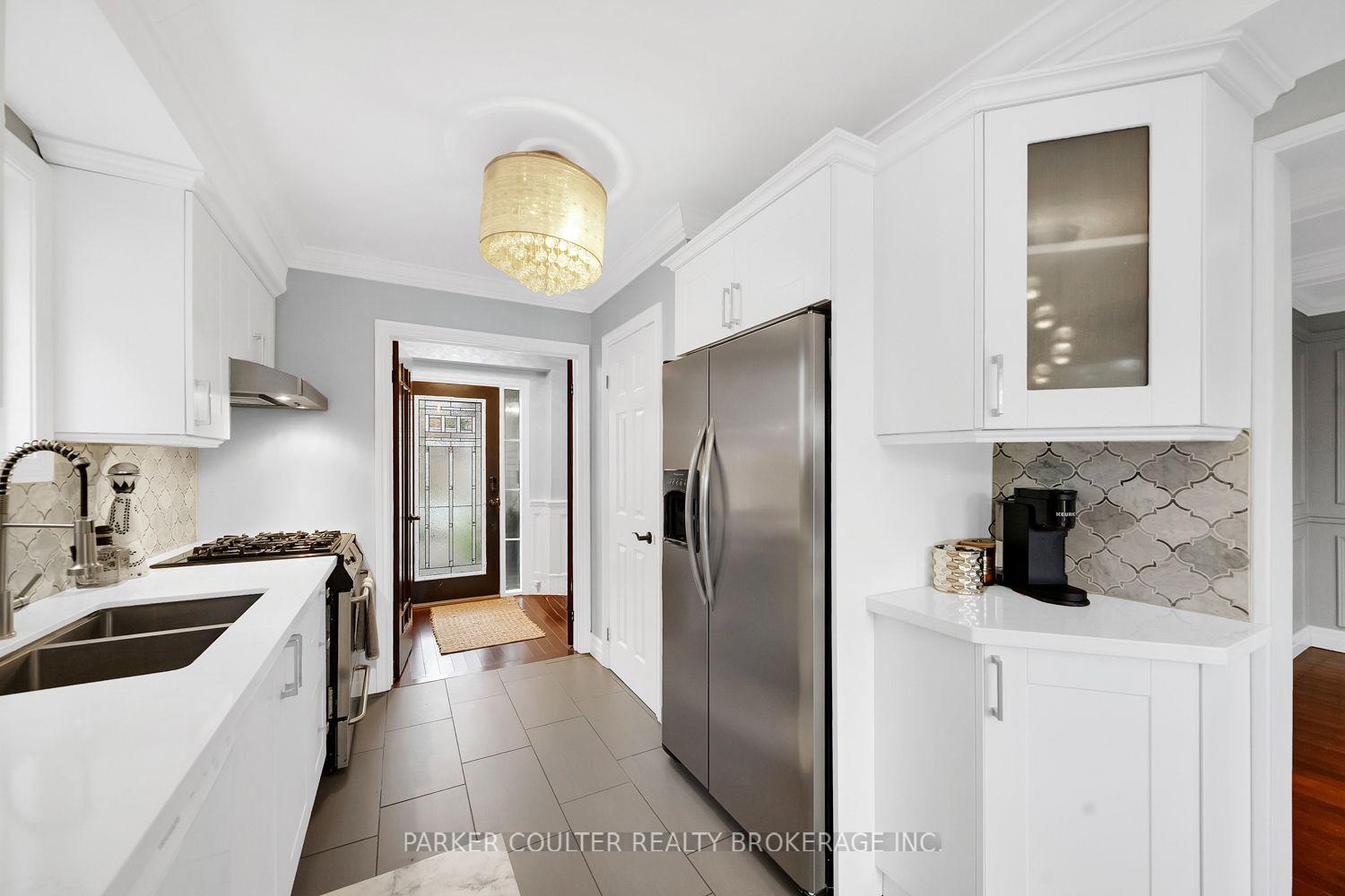 Photo 11 of 22 Athabaska Road, Barrie, Holly — HOMEH