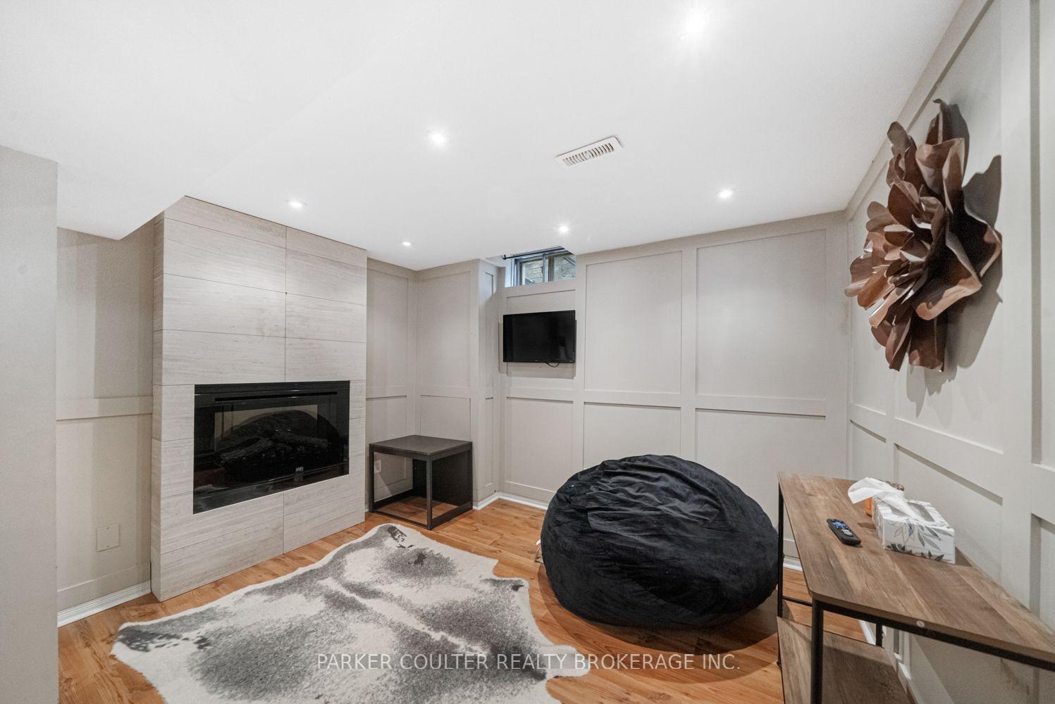 Photo 27 of 22 Athabaska Road, Barrie, Holly — HOMEH