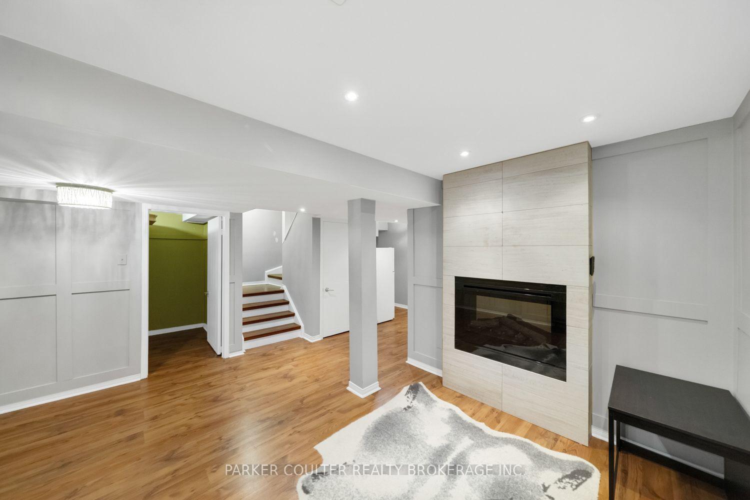 Photo 28 of 22 Athabaska Road, Barrie, Holly — HOMEH