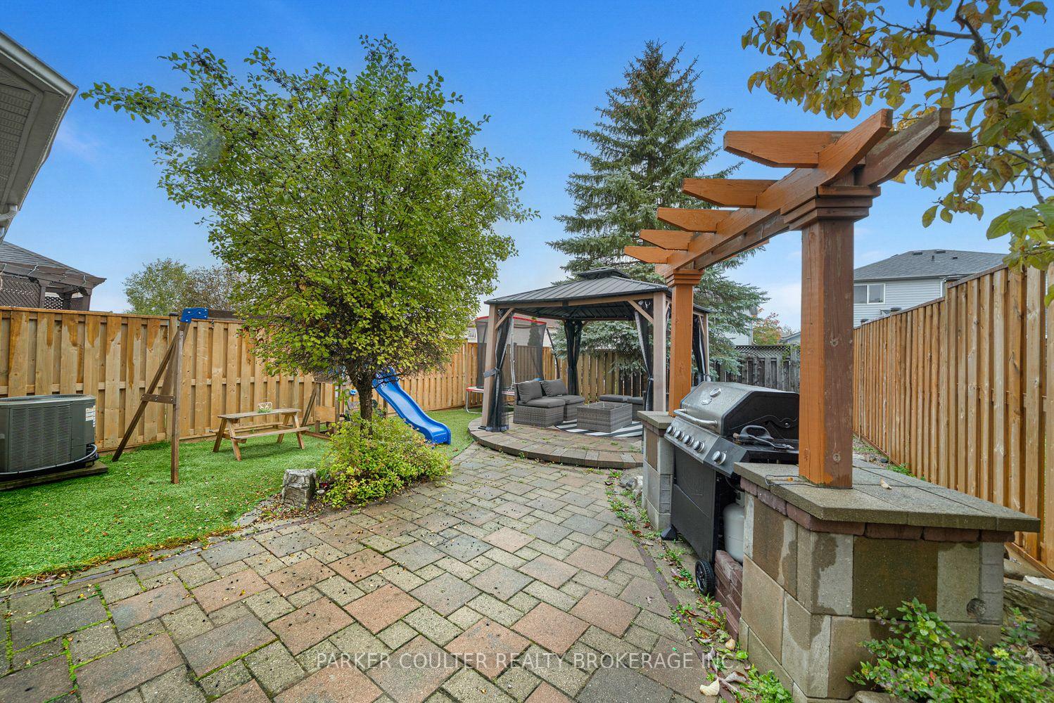 Photo 41 of 22 Athabaska Road, Barrie, Holly — HOMEH