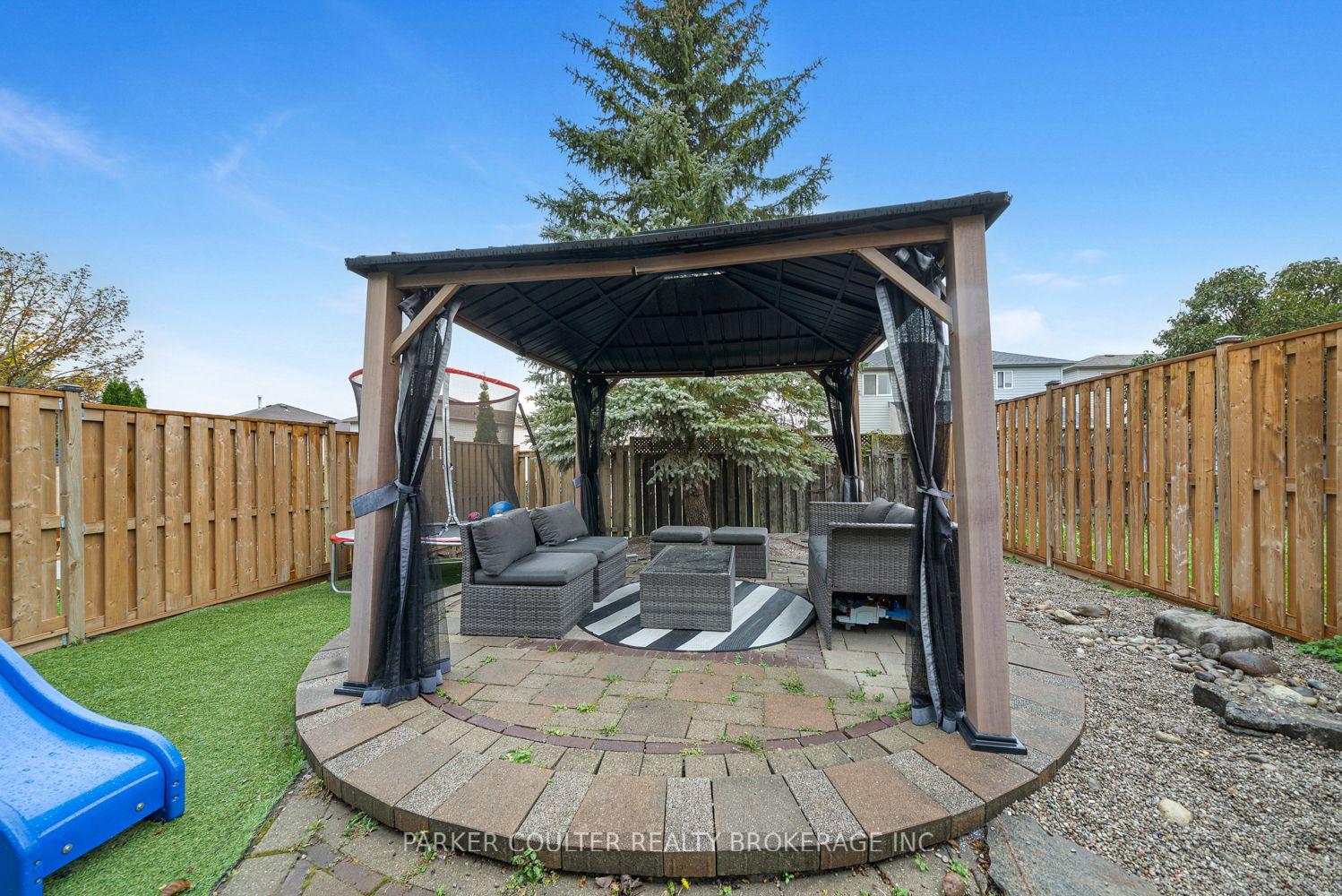 Photo 42 of 22 Athabaska Road, Barrie, Holly — HOMEH