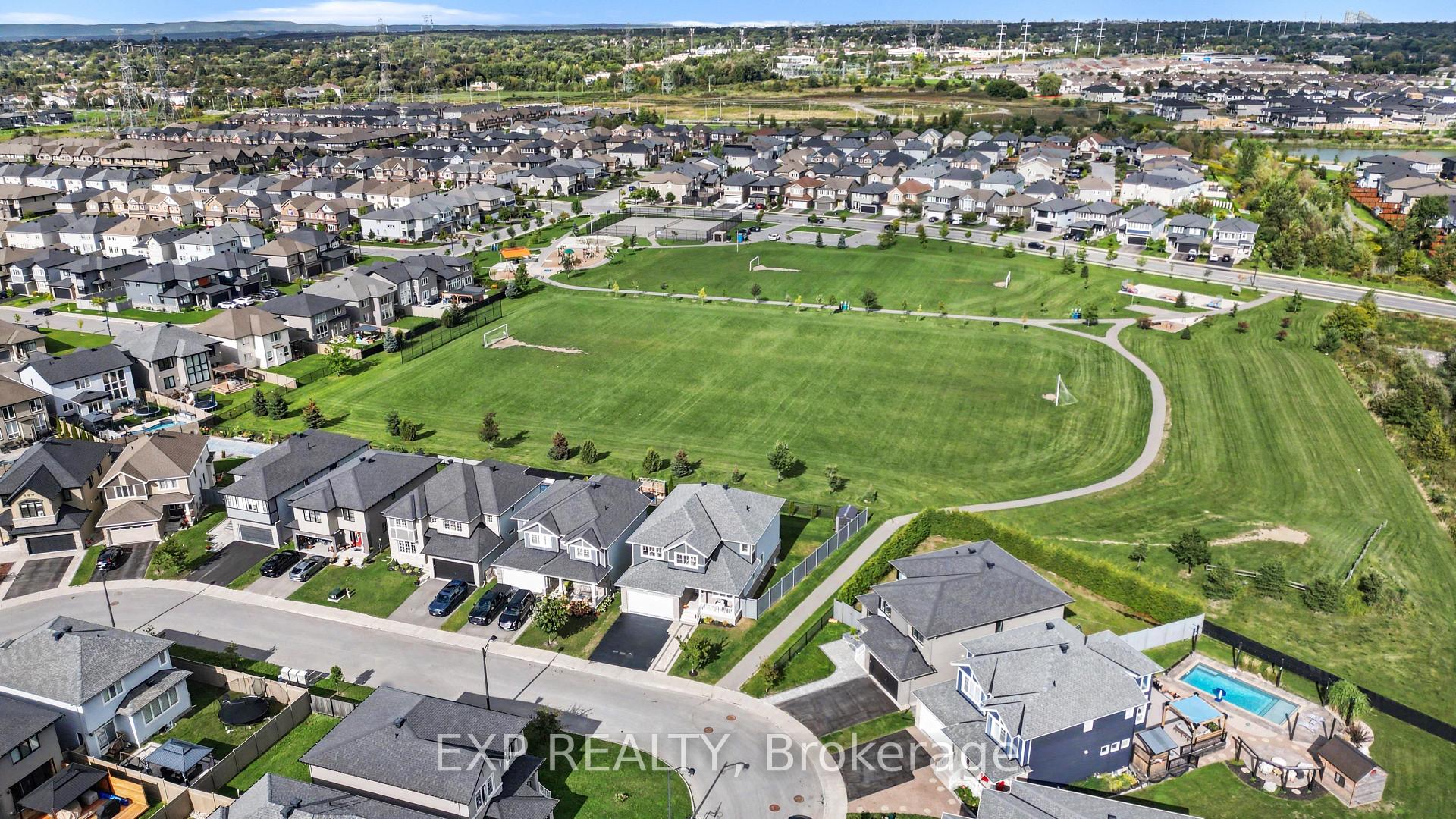Photo 2 of 362 Gloaming Crescent, Ottawa, Kanata - Emerald Meadows/Trailwest — HOMEH