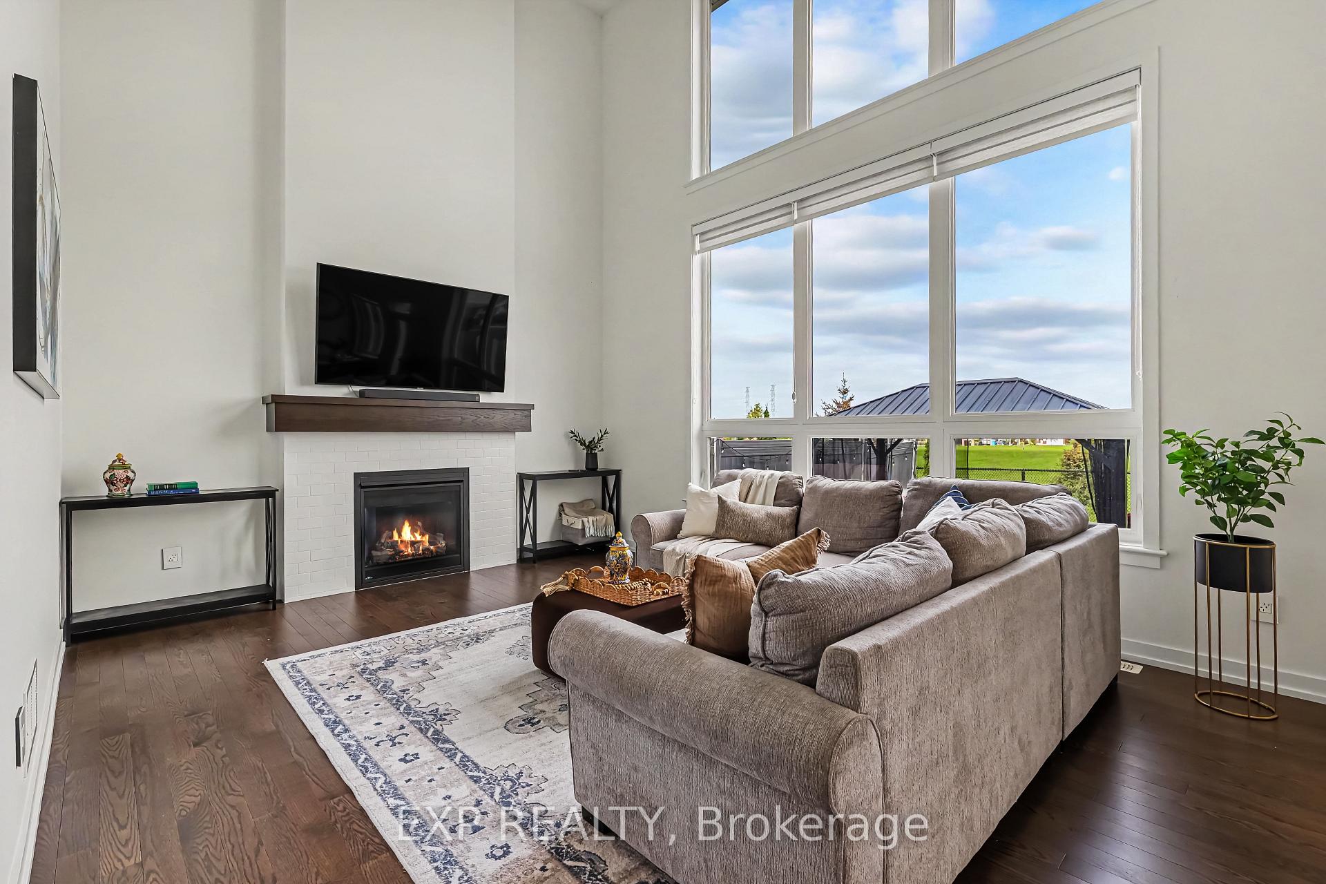 Photo 10 of 362 Gloaming Crescent, Ottawa, Kanata - Emerald Meadows/Trailwest — HOMEH