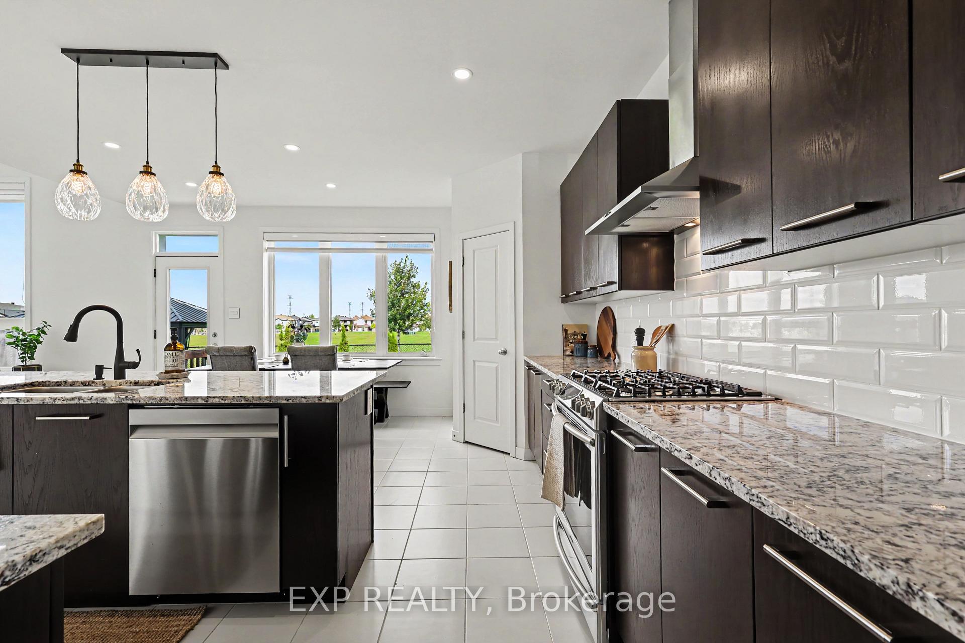 Photo 16 of 362 Gloaming Crescent, Ottawa, Kanata - Emerald Meadows/Trailwest — HOMEH