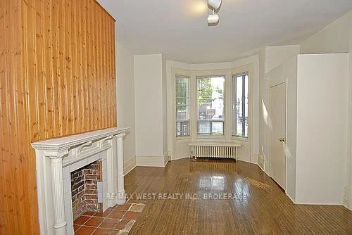 Photo 18 of 124 Baldwin Street, Toronto, Kensington-Chinatown — HOMEH