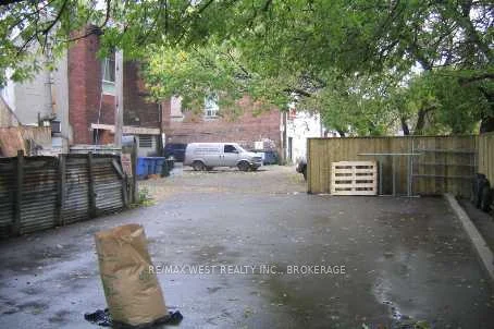 Photo 39 of 124 Baldwin Street, Toronto, Kensington-Chinatown — HOMEH