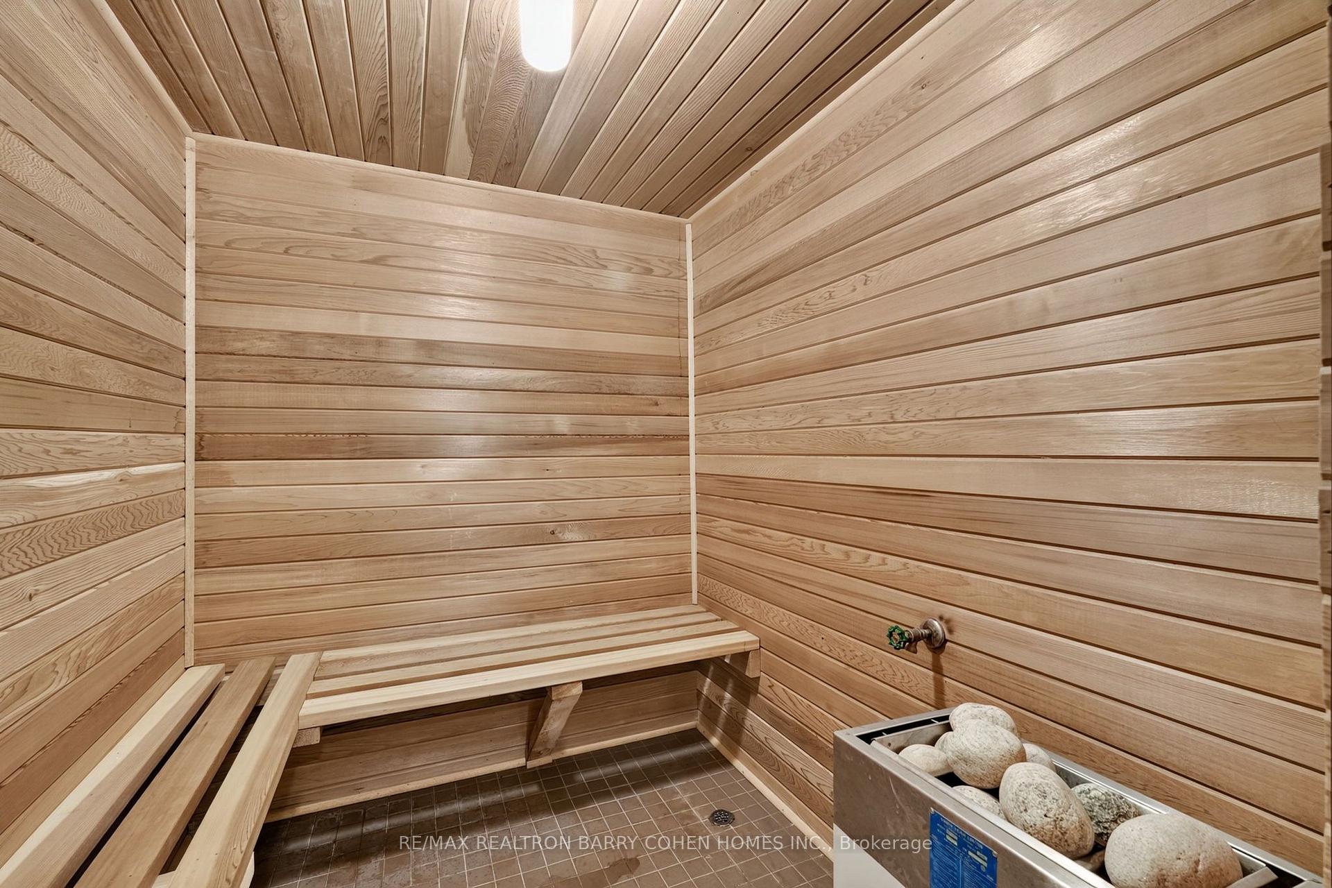 Photo 16 of 50 Oakhurst Drive, Vaughan, Beverley Glen — HOMEH