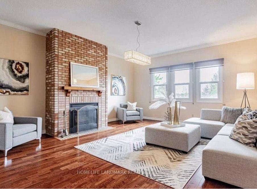 Photo 5 of 49 Chelwood Drive, Vaughan, Brownridge — HOMEH