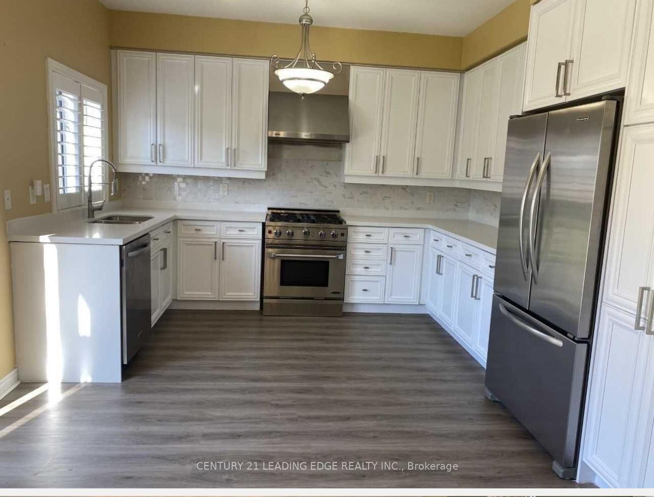 Photo 3 of 552 Melville Avenue, Vaughan, Maple — HOMEH