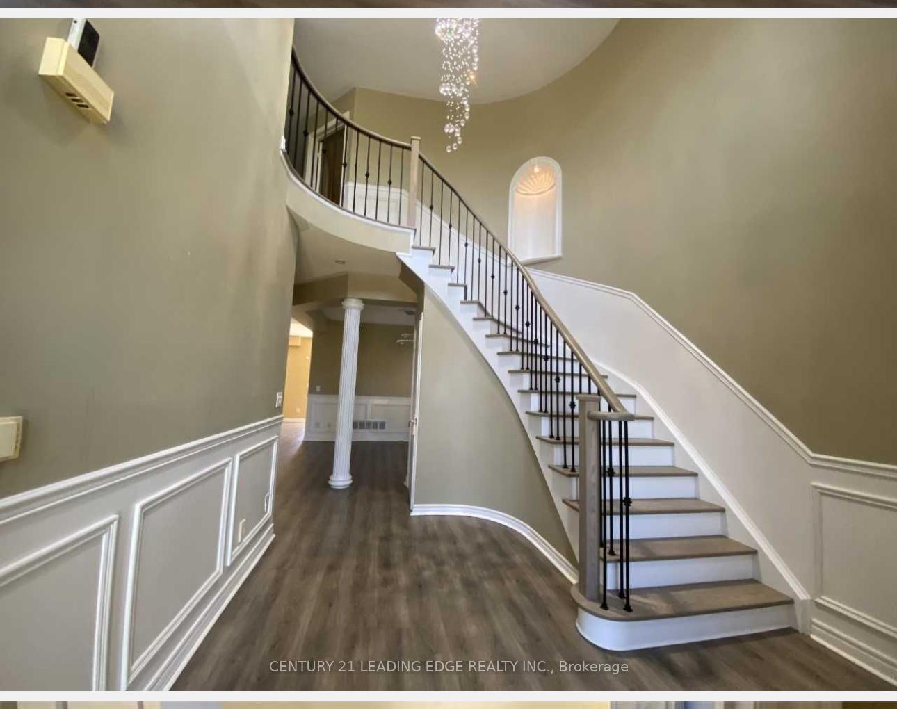 Photo 7 of 552 Melville Avenue, Vaughan, Maple — HOMEH