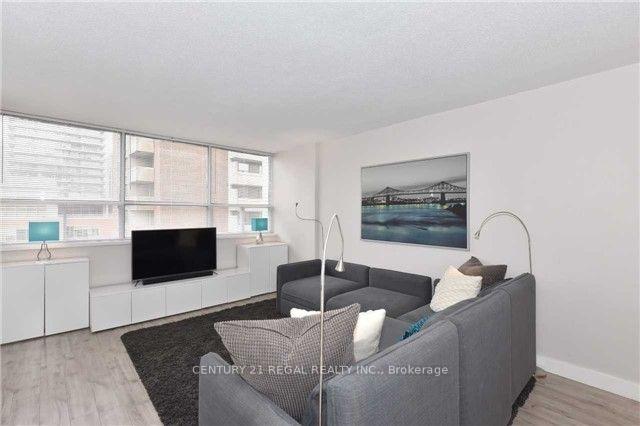 Photo 5 of Unit 1107, 30 Gloucester Street, Toronto, Church-Yonge Corridor — HOMEH