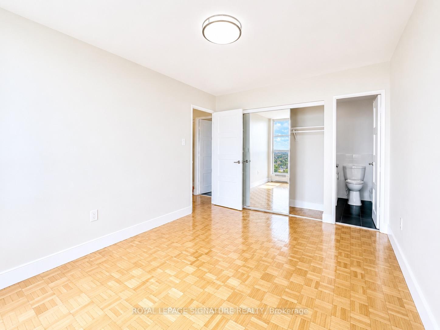 Photo 18 of Unit 410, 666 Spadina Avenue, Toronto, University — HOMEH